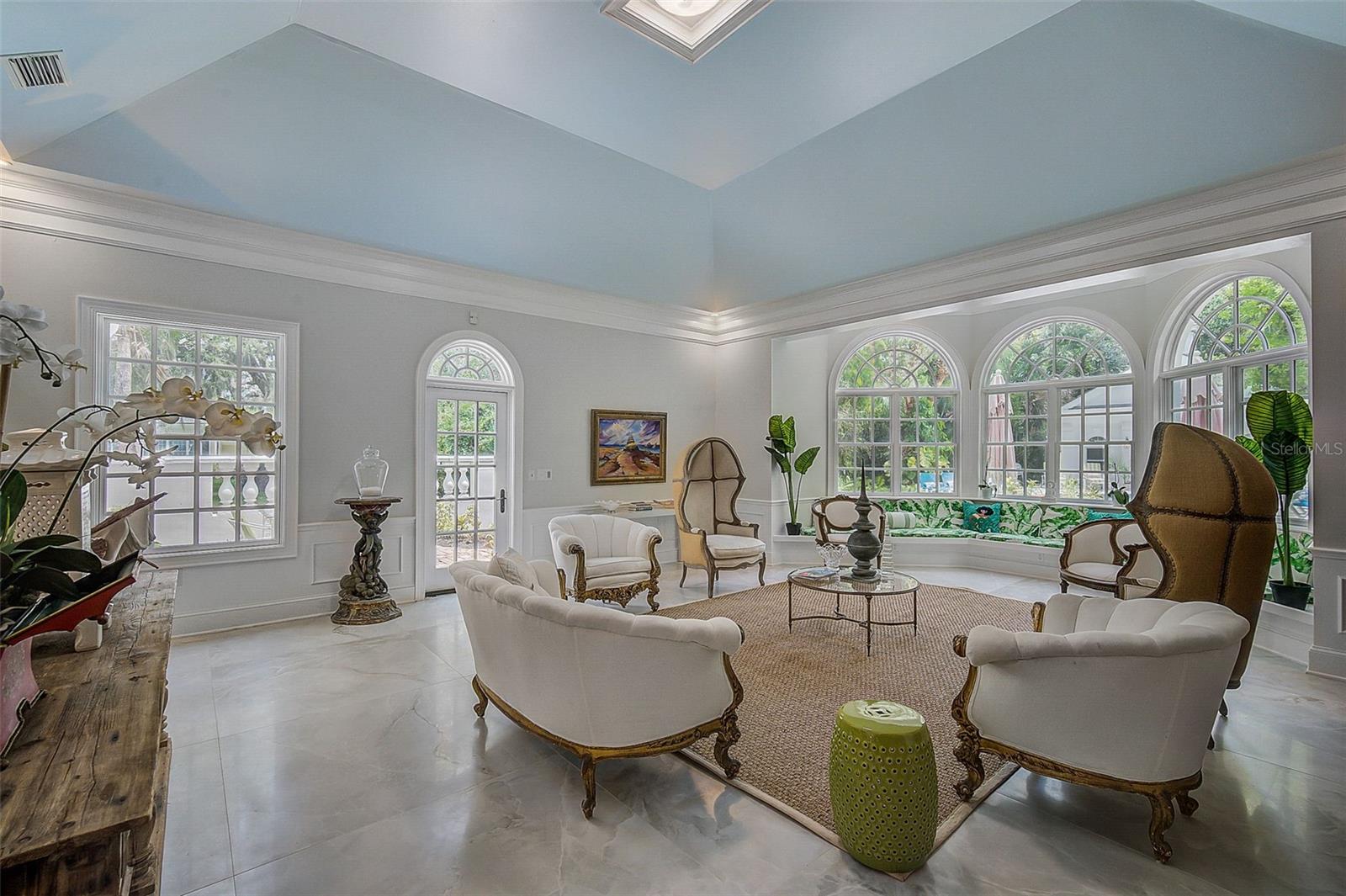 Image 21 of 92 For 75 Osprey Point Drive