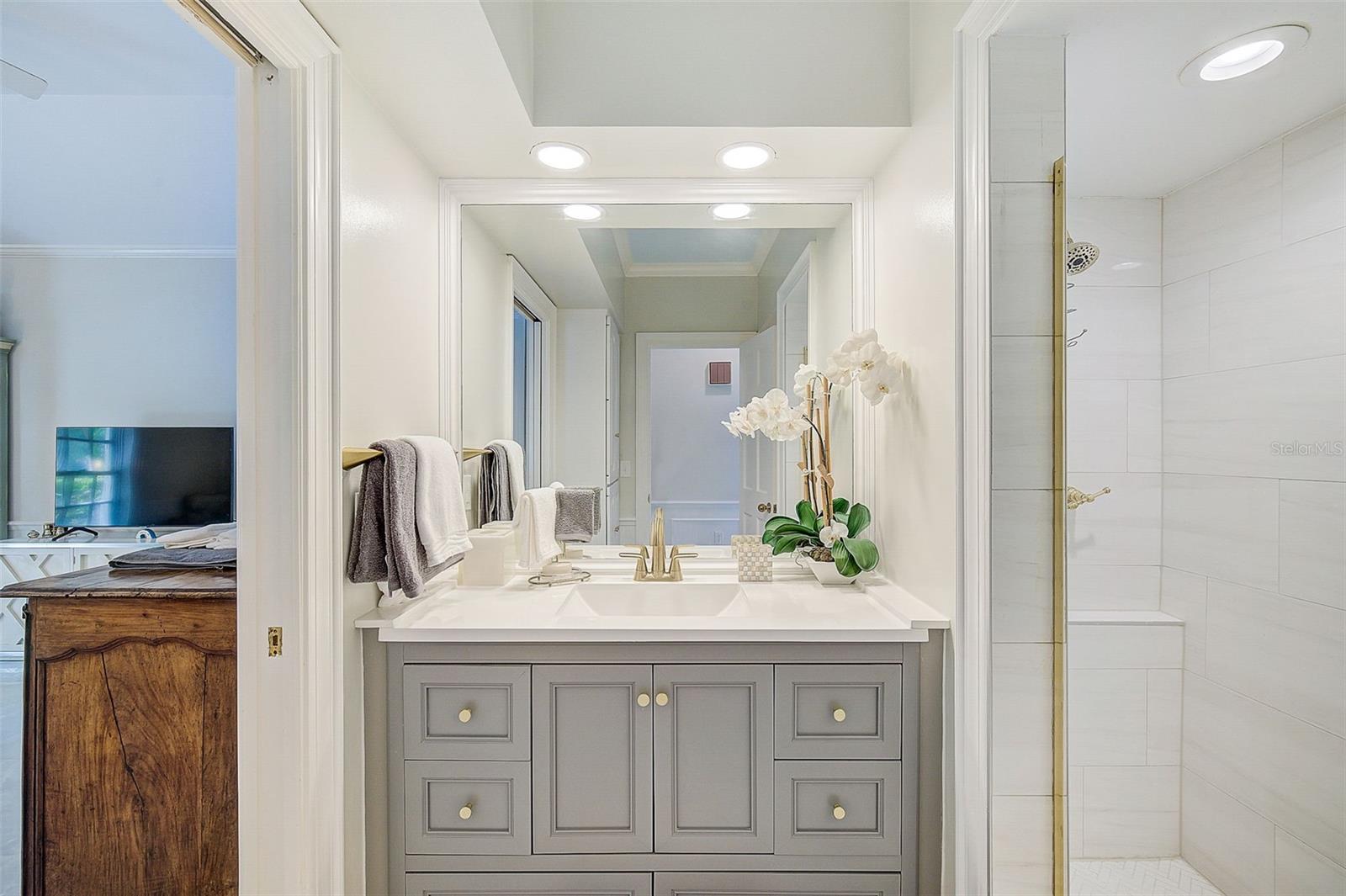 Image 43 of 92 For 75 Osprey Point Drive