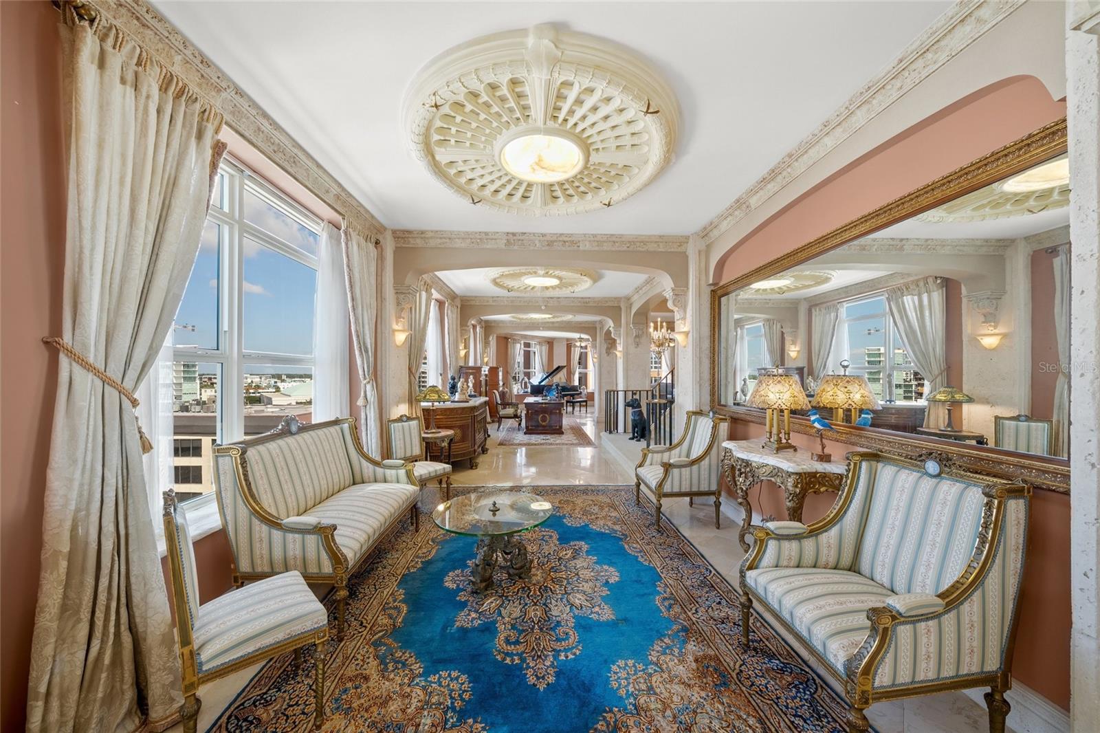 Image 15 of 68 For 1330 Main Street Ph 9 & 10