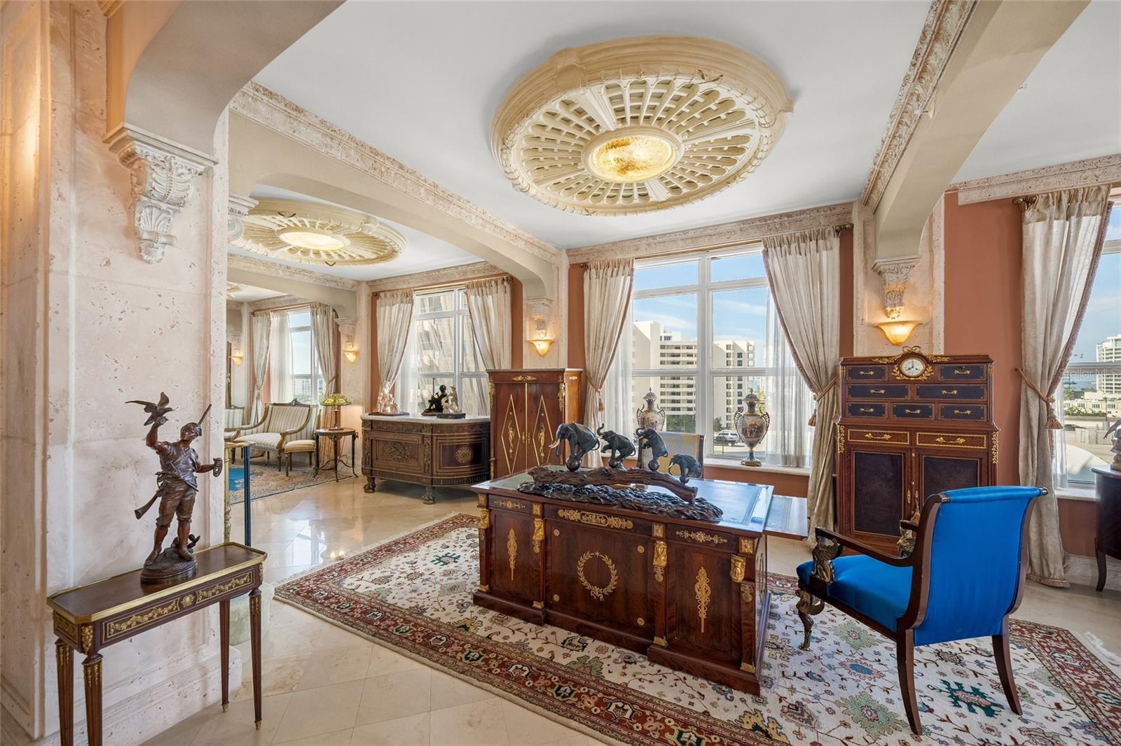 Image 19 of 68 For 1330 Main Street Ph 9 & 10