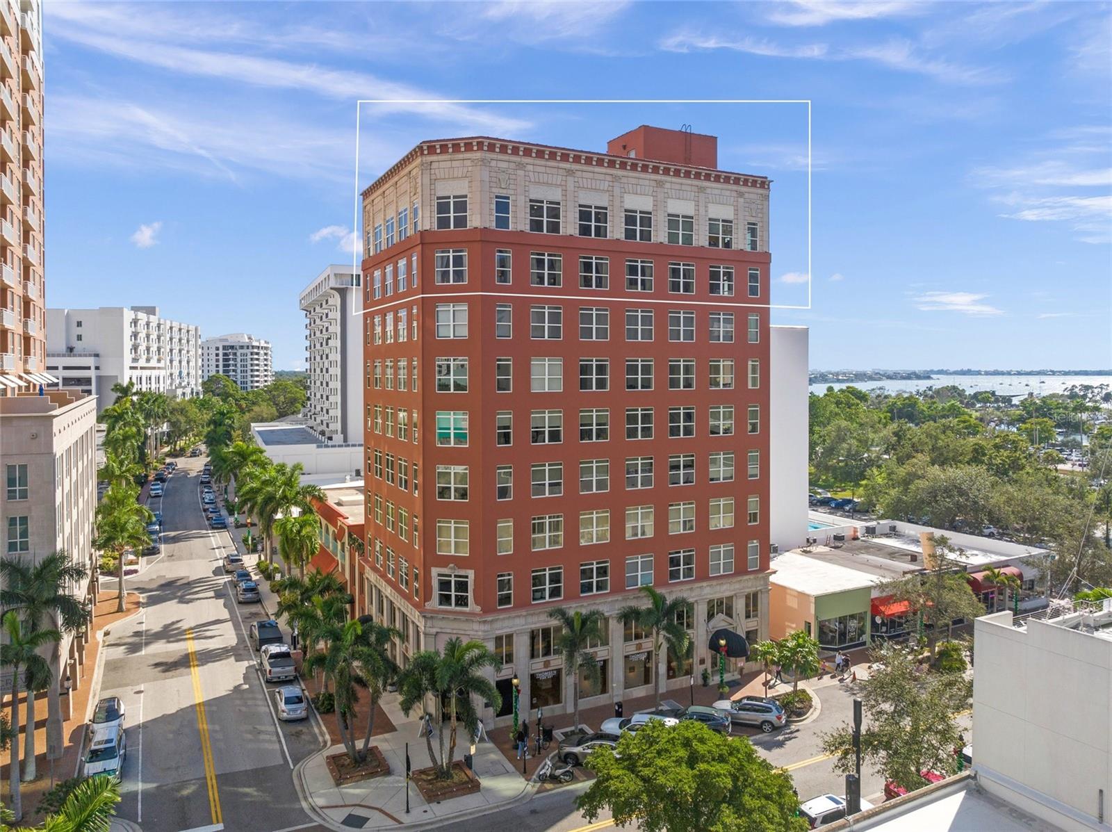 Image 2 of 68 For 1330 Main Street Ph 9 & 10