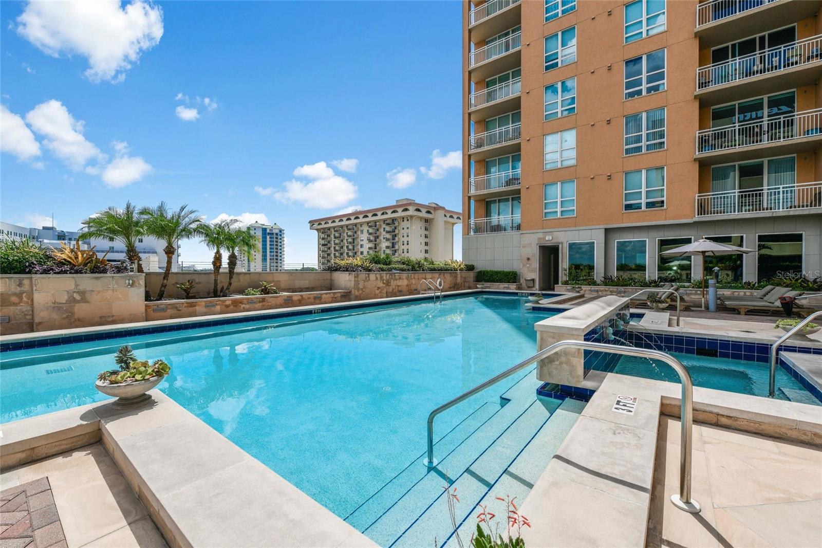 Image 59 of 68 For 1330 Main Street Ph 9 & 10