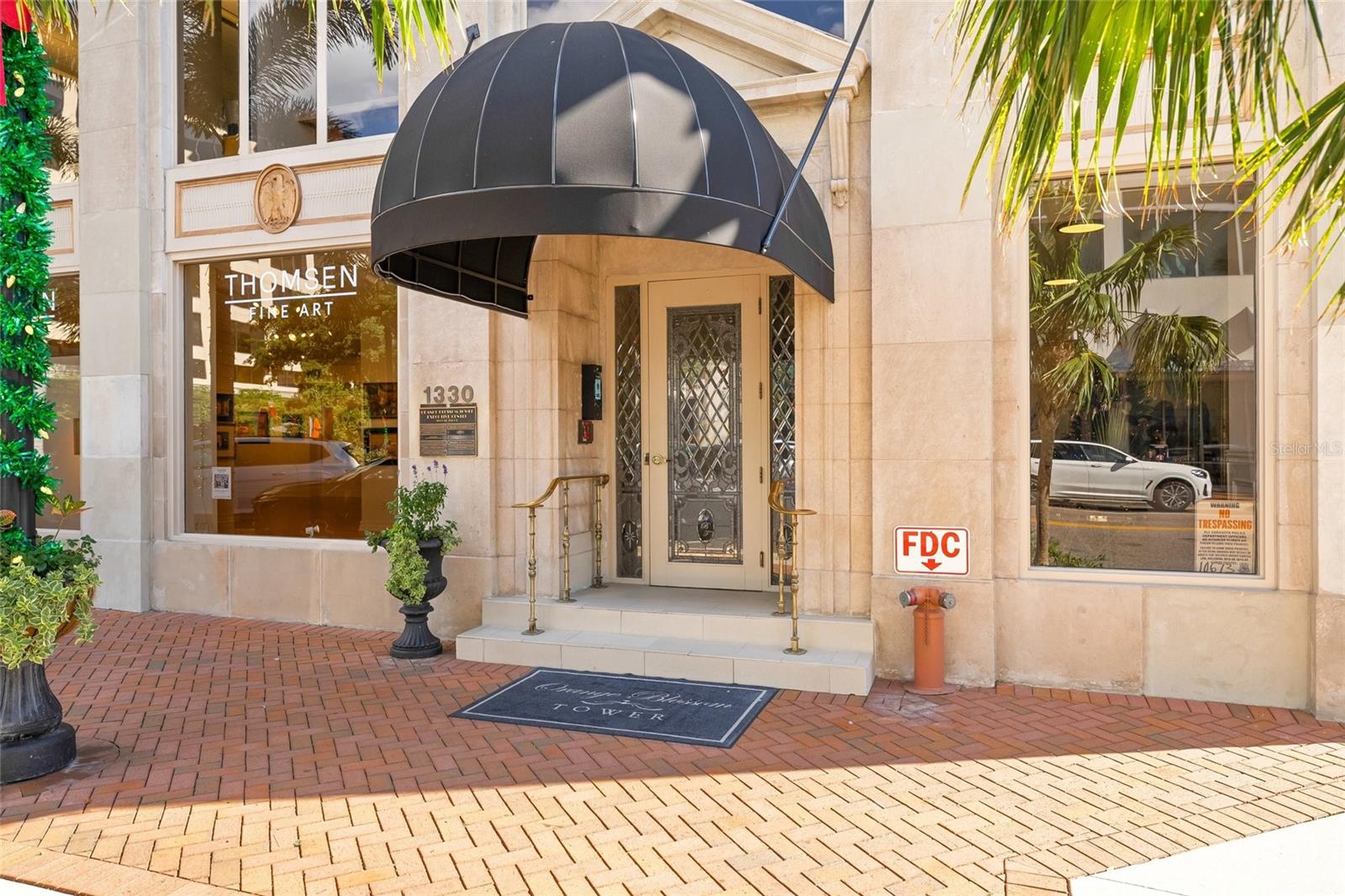 Image 7 of 68 For 1330 Main Street Ph 9 & 10