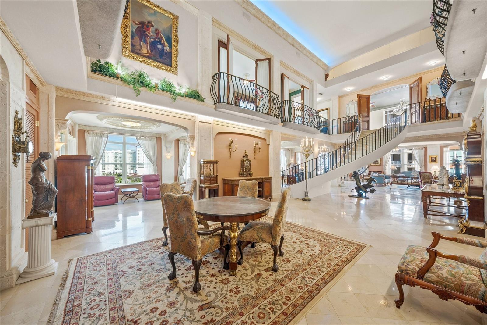 Image 9 of 68 For 1330 Main Street Ph 9 & 10