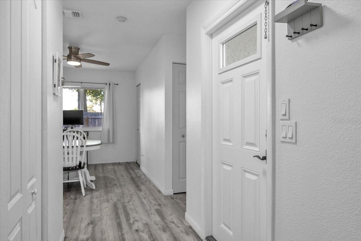 Image 19 of 42 For 5895 Spearman Circle