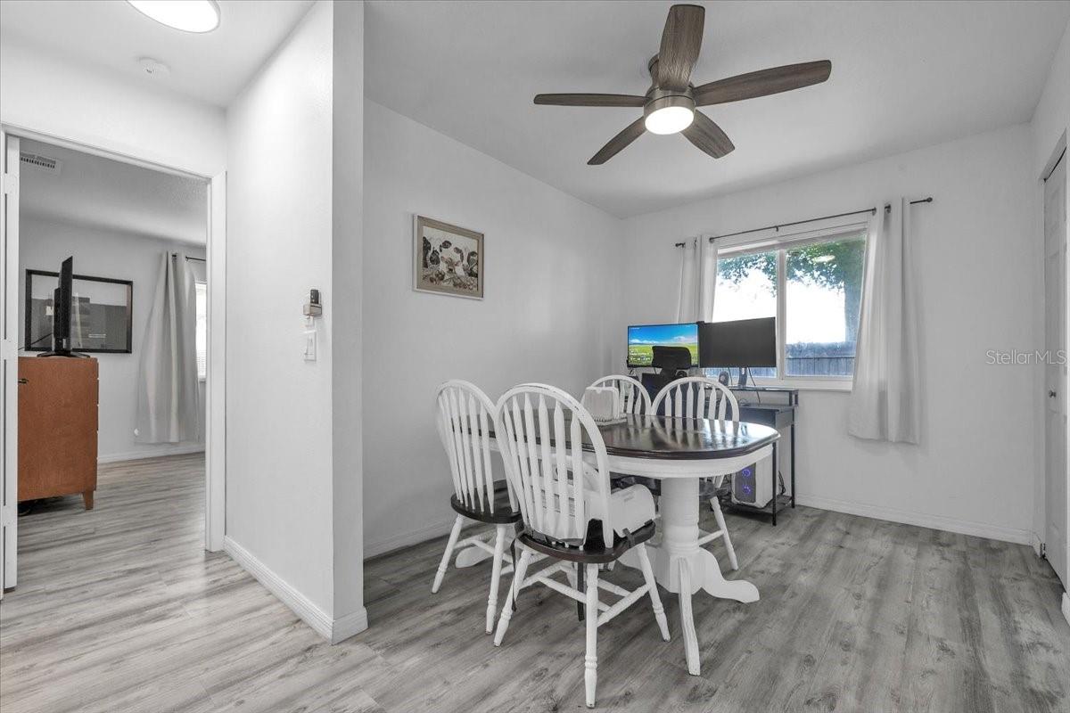 Image 22 of 42 For 5895 Spearman Circle