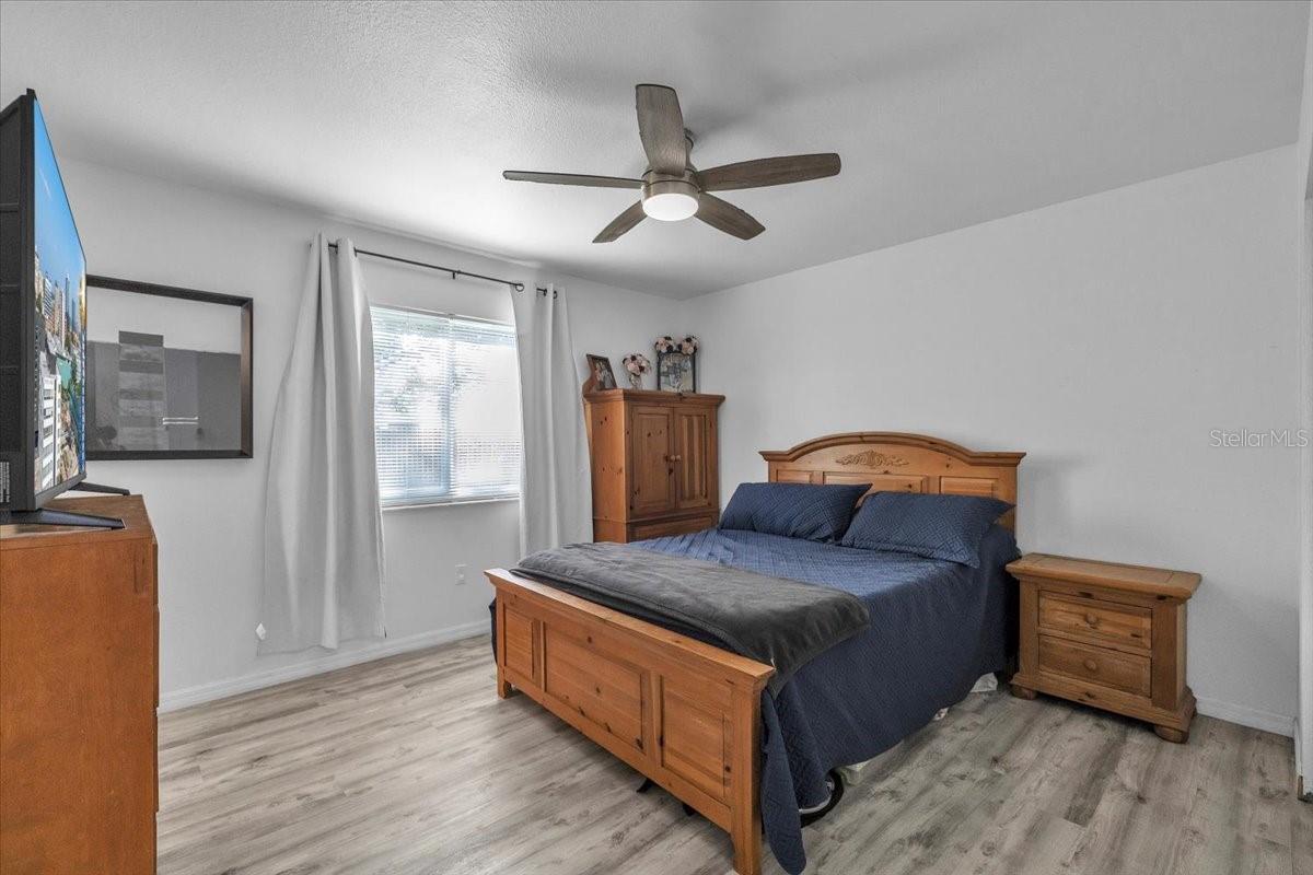 Image 23 of 42 For 5895 Spearman Circle