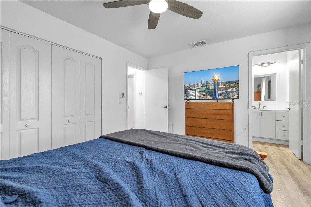 Image 25 of 42 For 5895 Spearman Circle