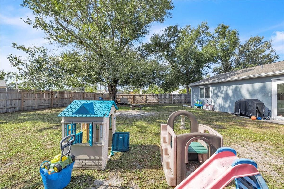 Image 37 of 42 For 5895 Spearman Circle