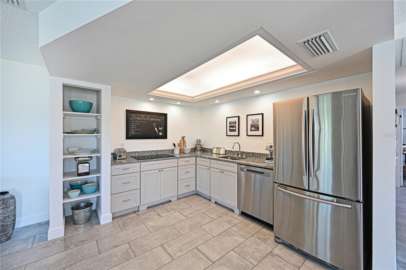 Image 13 of 73 For 9426 Andover Circle