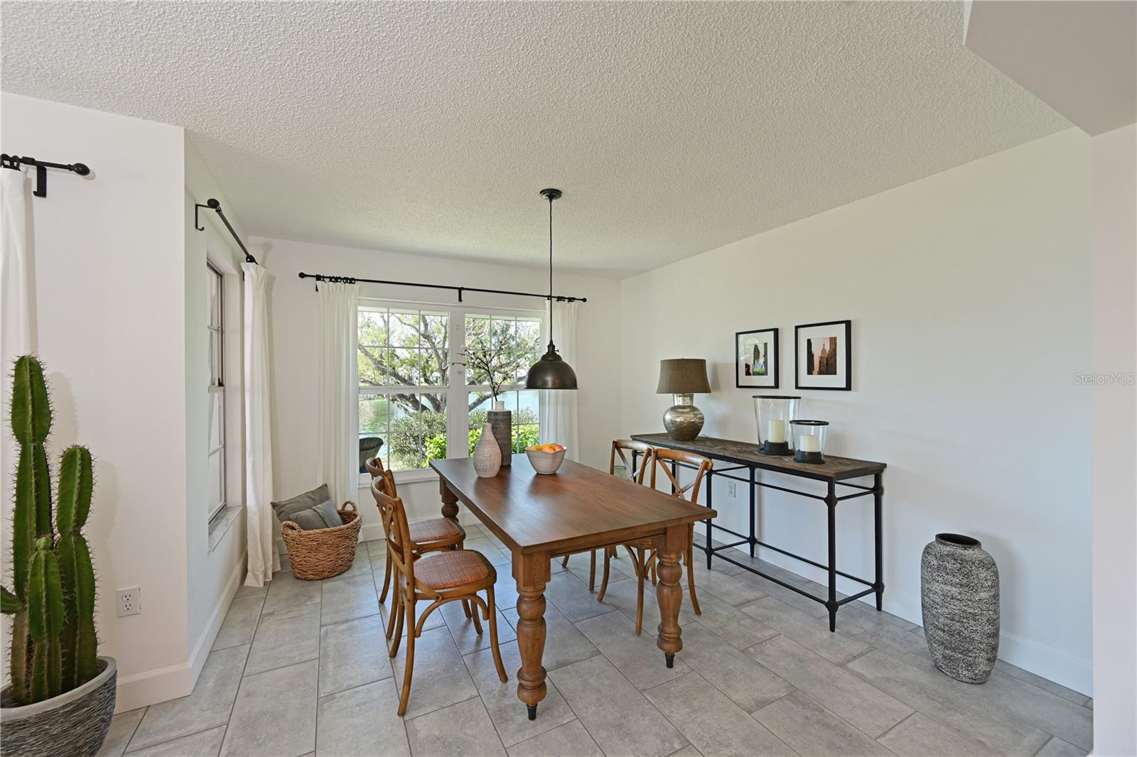 Image 16 of 73 For 9426 Andover Circle