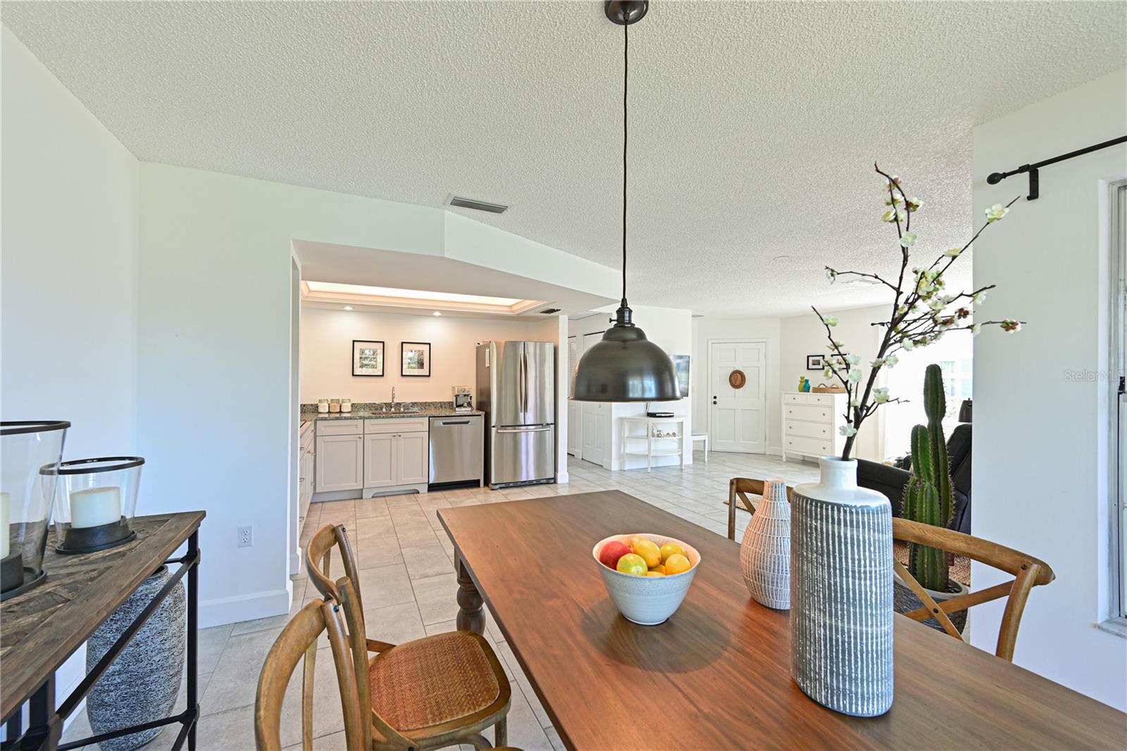 Image 18 of 73 For 9426 Andover Circle