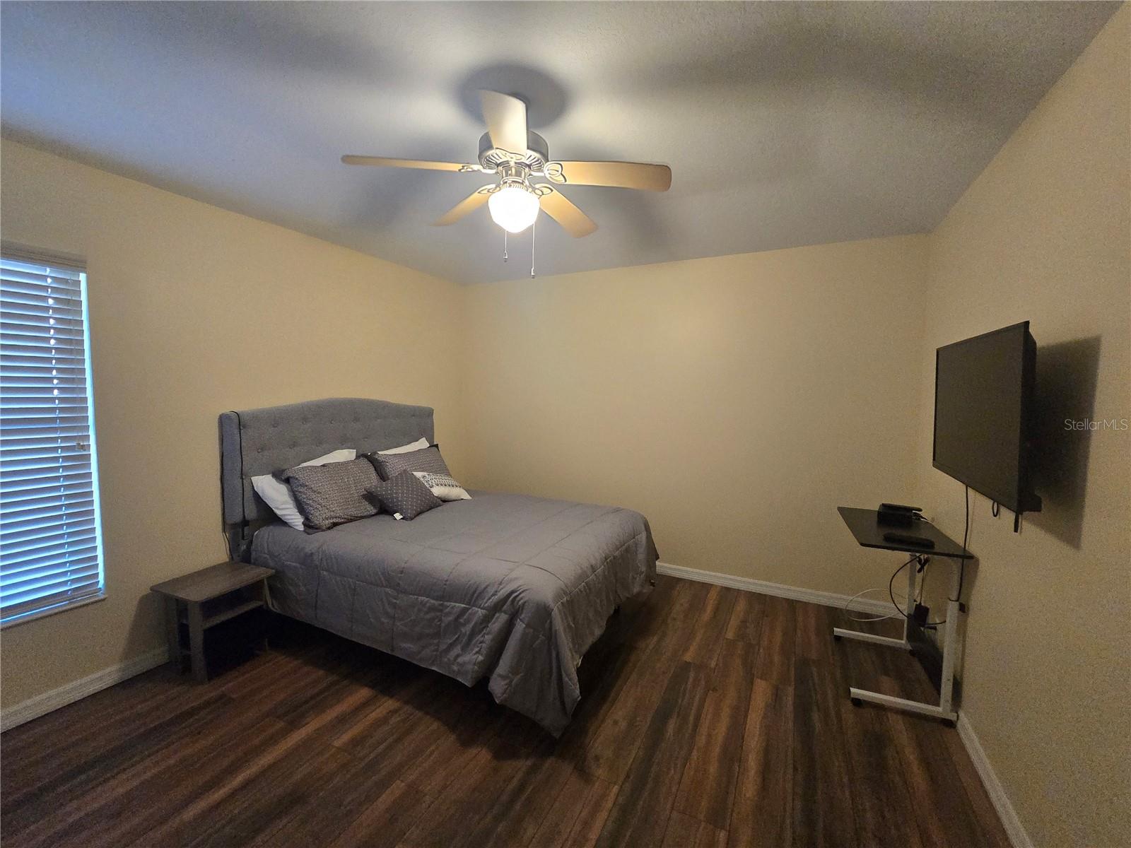 Image 10 of 12 For 5803 32nd Street E