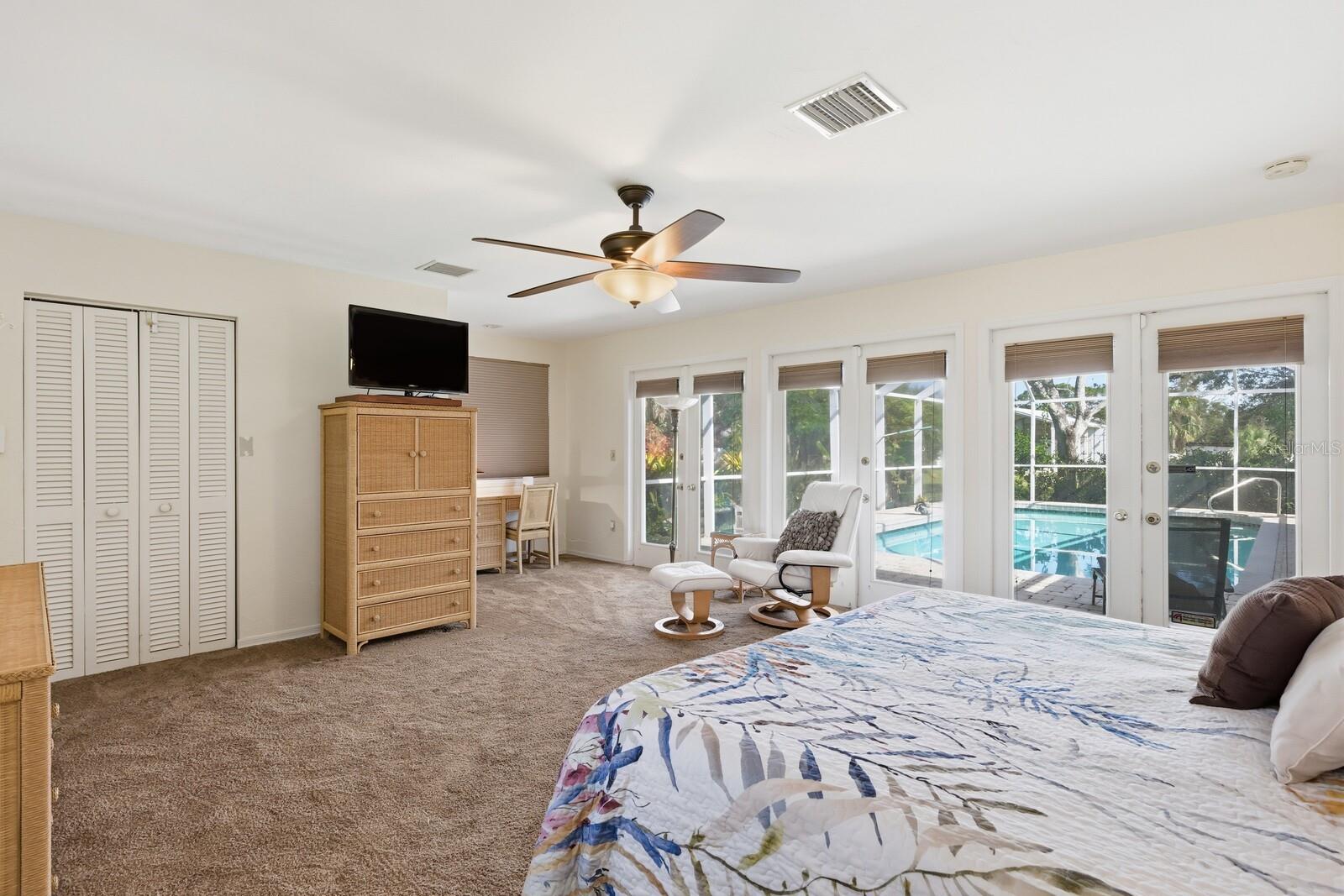 Image 31 of 76 For 2723 59th Street