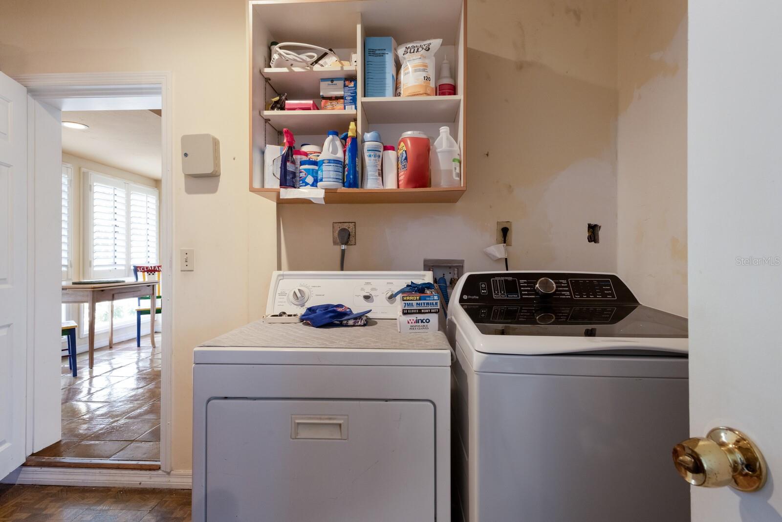 Image 45 of 76 For 2723 59th Street