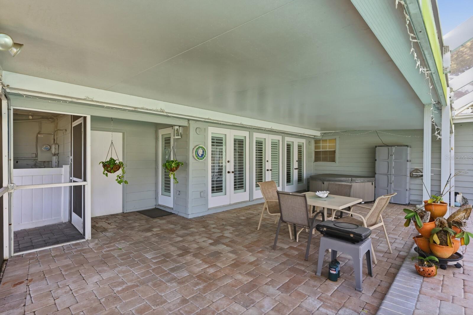 Image 48 of 76 For 2723 59th Street