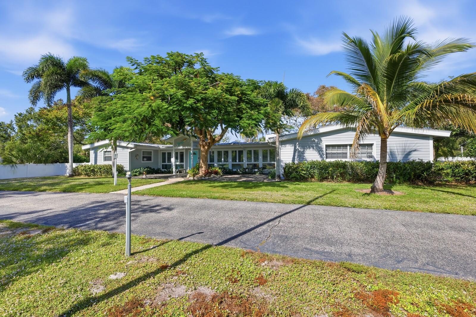 Image 6 of 76 For 2723 59th Street