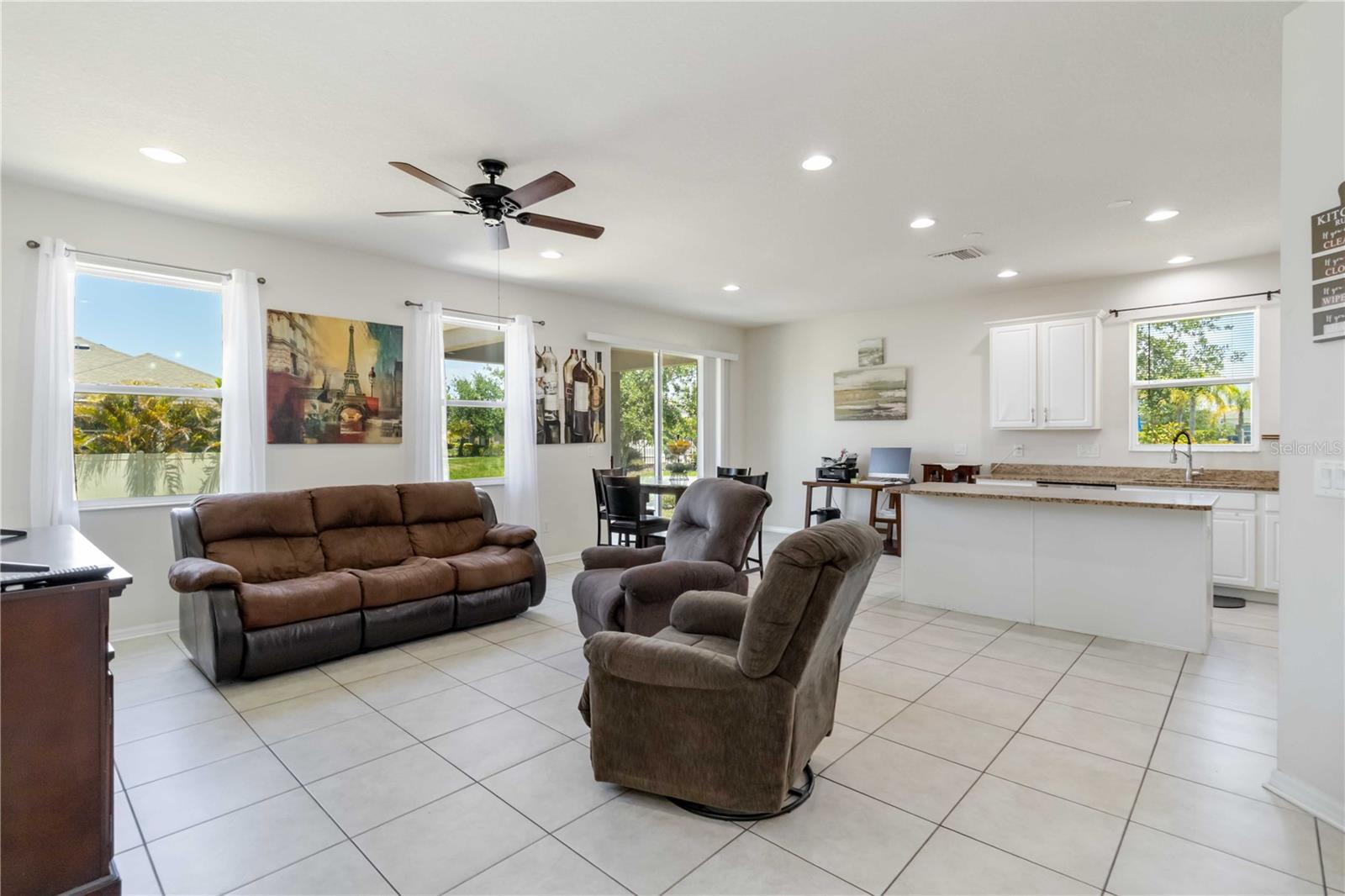 Image 7 of 39 For 10860 79th Street E