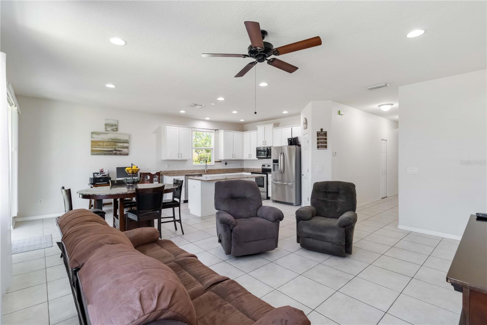 Image 8 of 39 For 10860 79th Street E