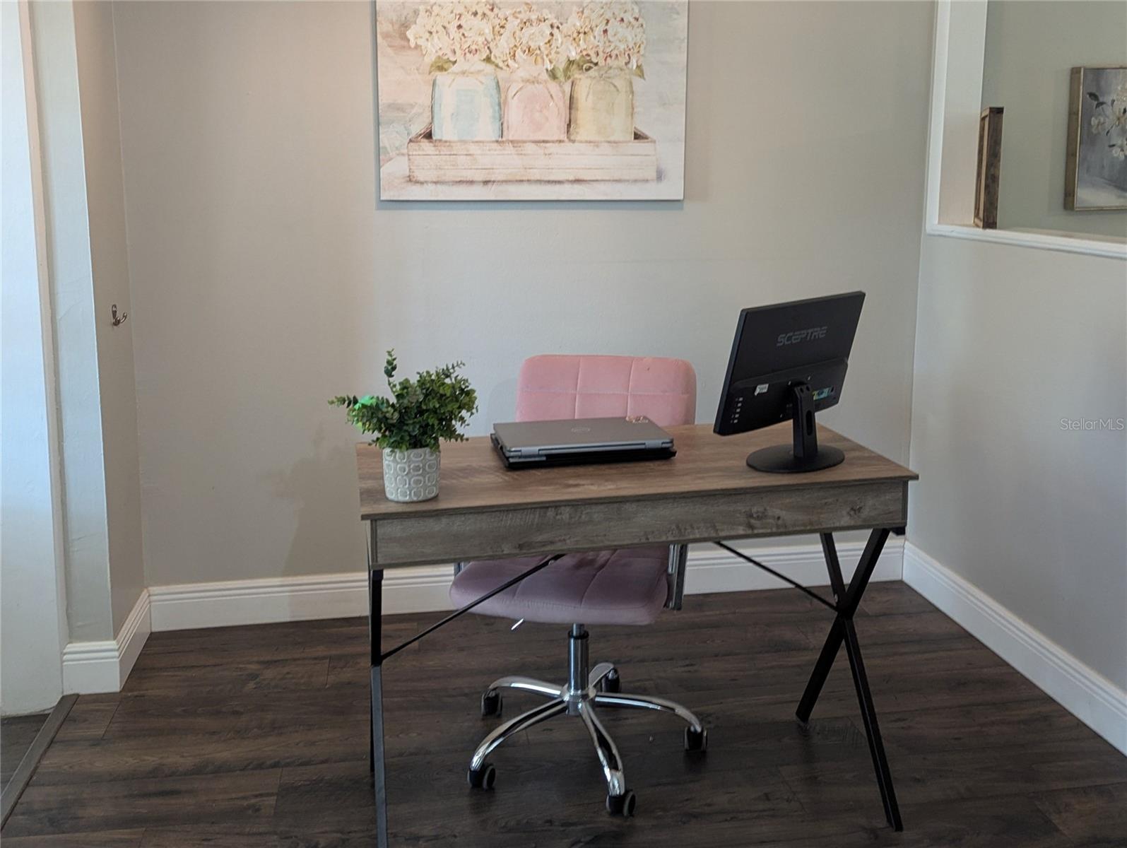 Image 5 of 21 For 2914 Trudy Lane