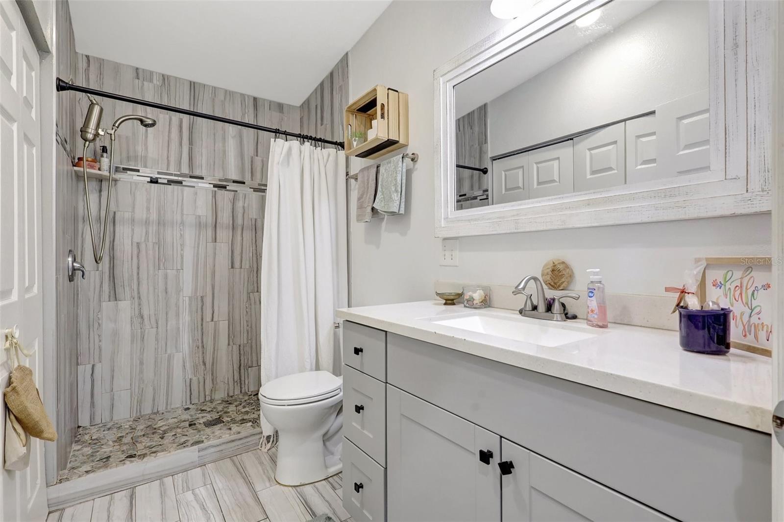 Image 3 of 36 For 2425 21st Street B