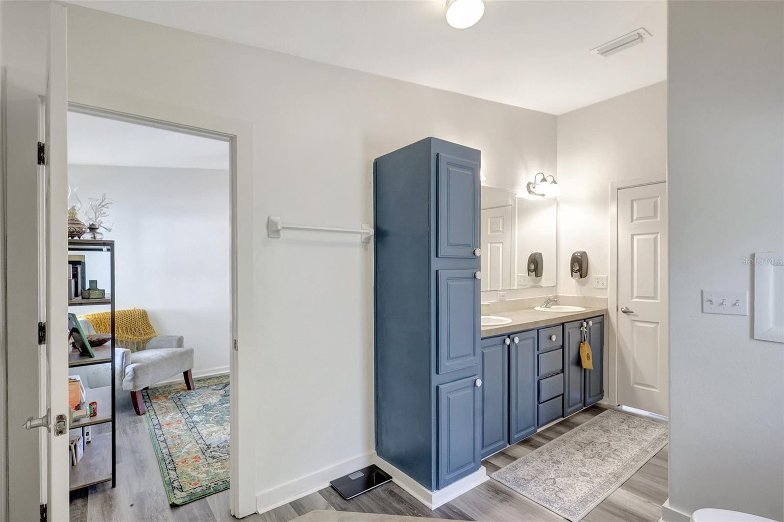 Image 33 of 36 For 2425 21st Street B