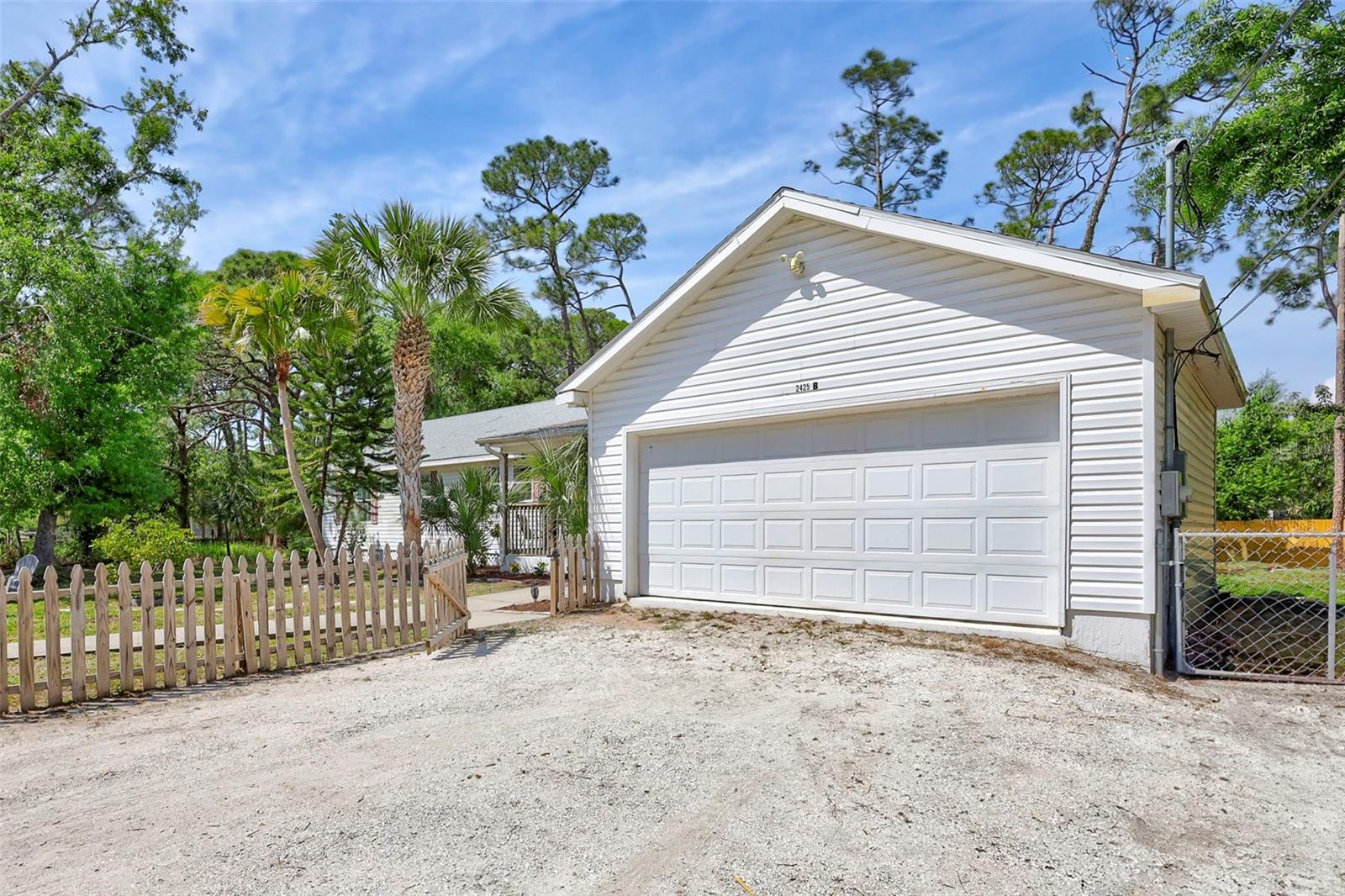 Image 9 of 36 For 2425 21st Street B