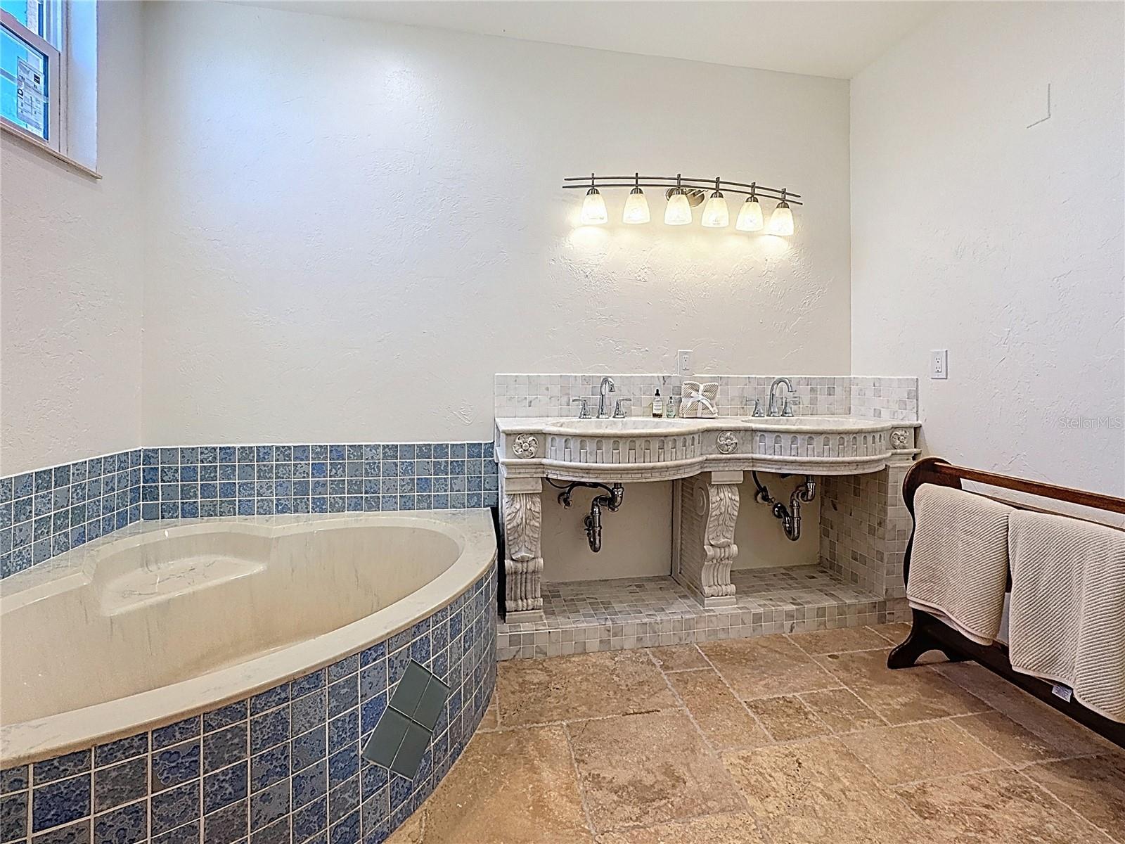 Image 21 of 82 For 19600 State Road 64