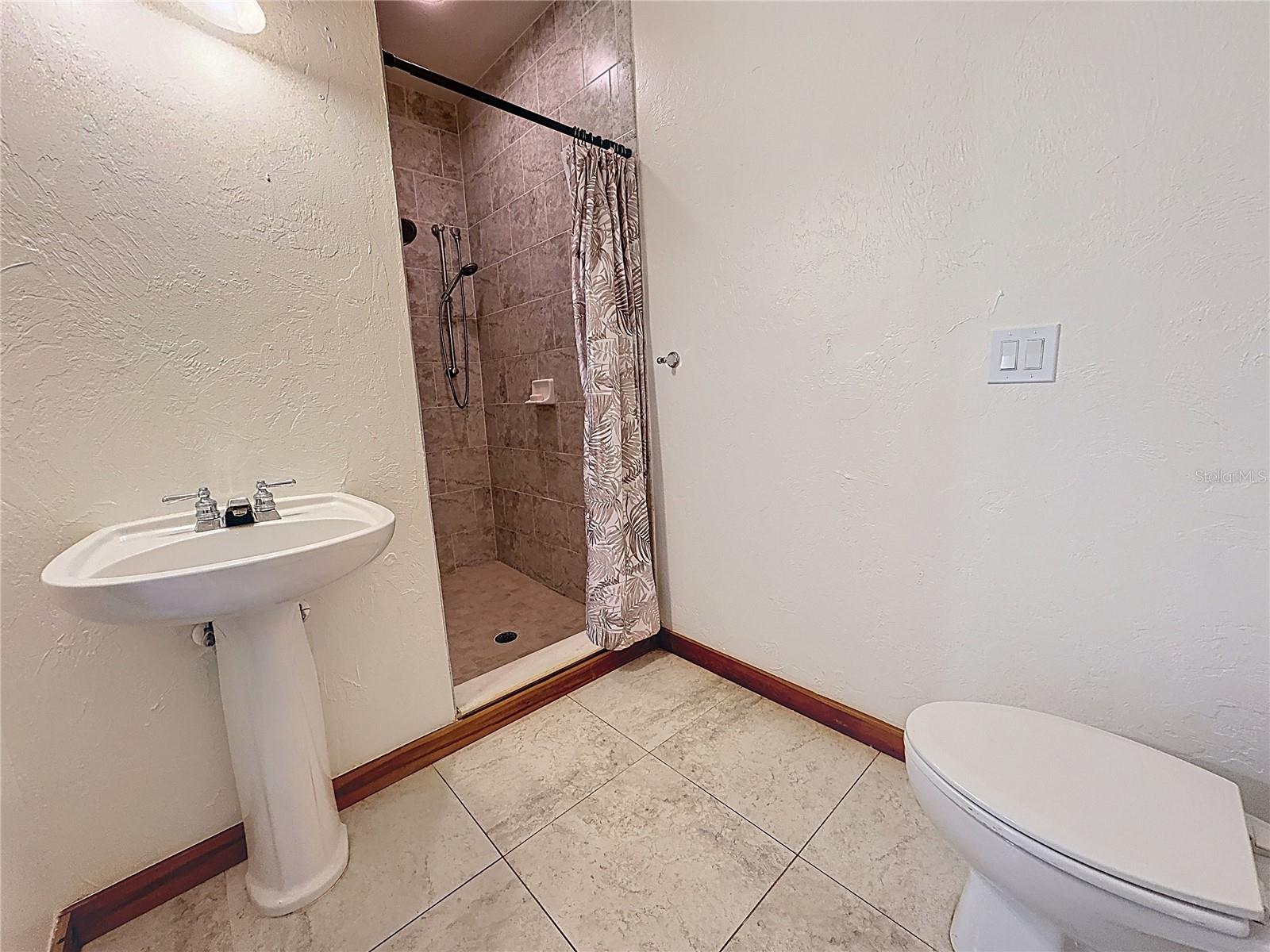 Image 29 of 82 For 19600 State Road 64