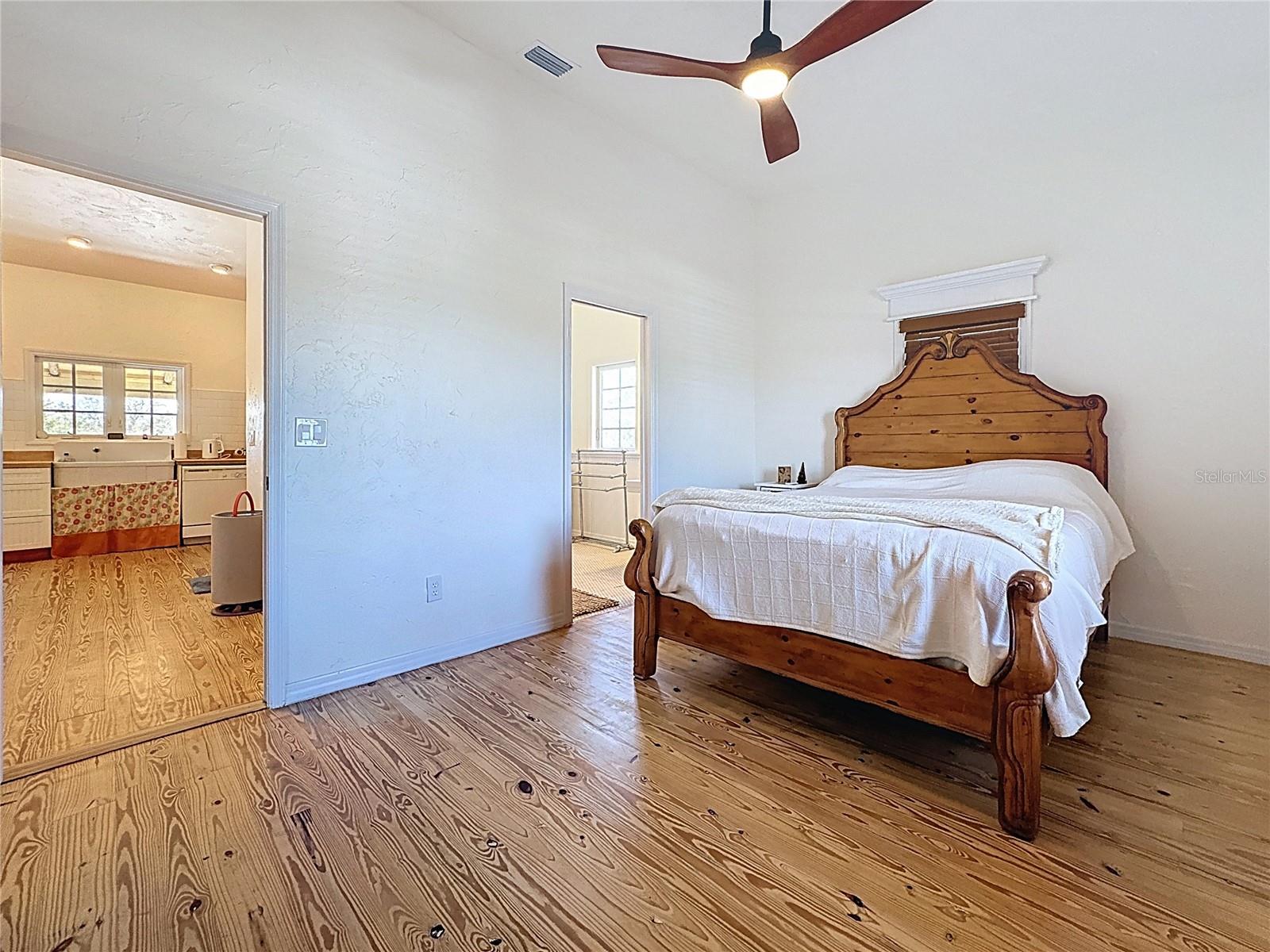 Image 30 of 82 For 19600 State Road 64