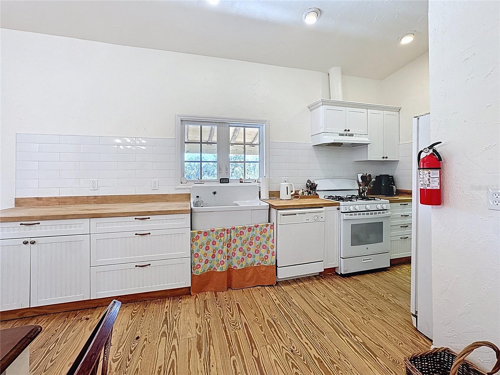 Image 35 of 82 For 19600 State Road 64