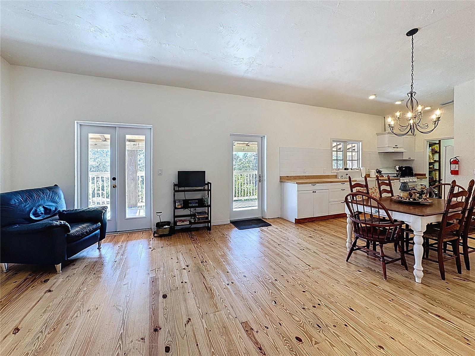 Image 37 of 82 For 19600 State Road 64