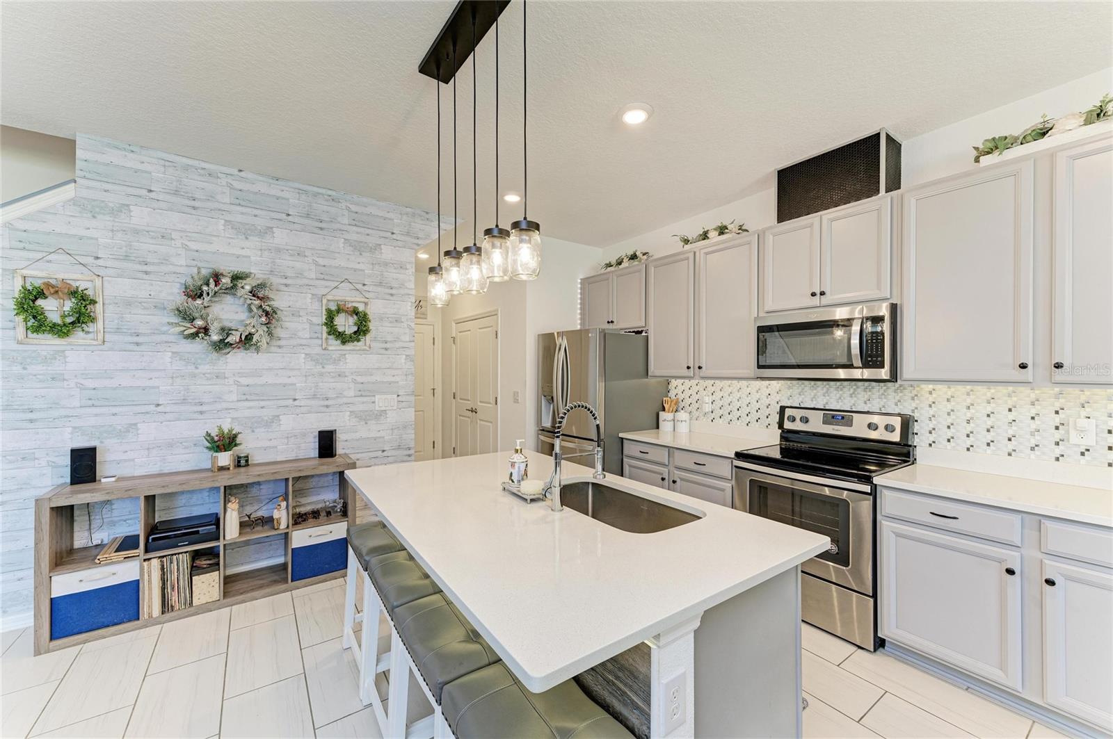 Image 11 of 54 For 11637 Woodleaf Drive