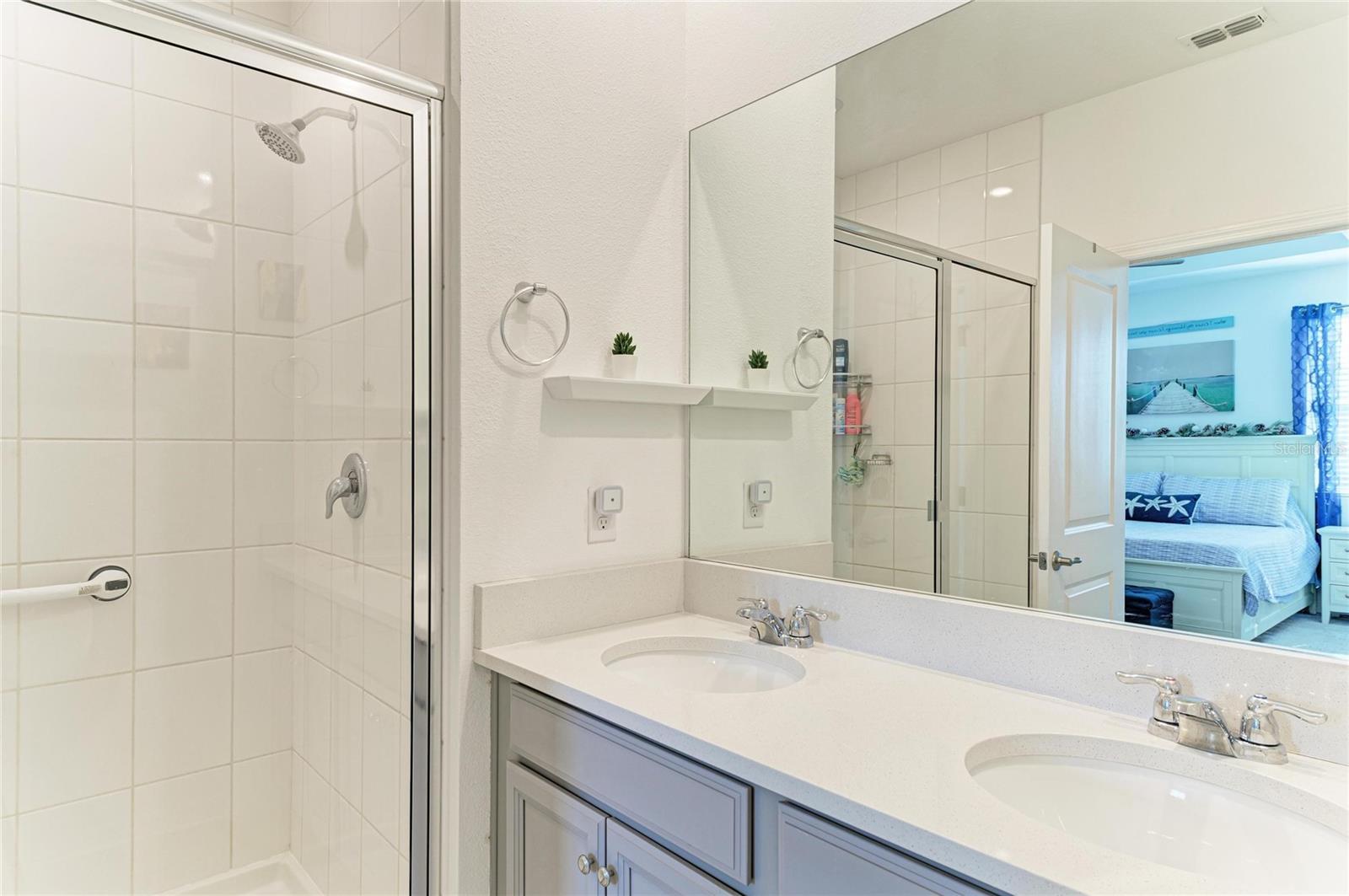 Image 23 of 54 For 11637 Woodleaf Drive