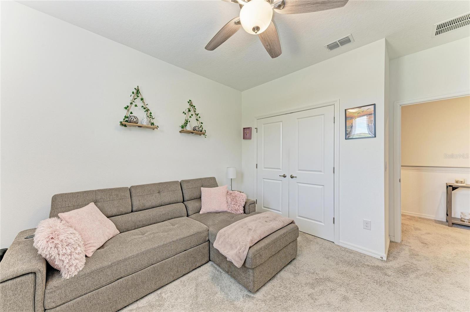 Image 28 of 54 For 11637 Woodleaf Drive