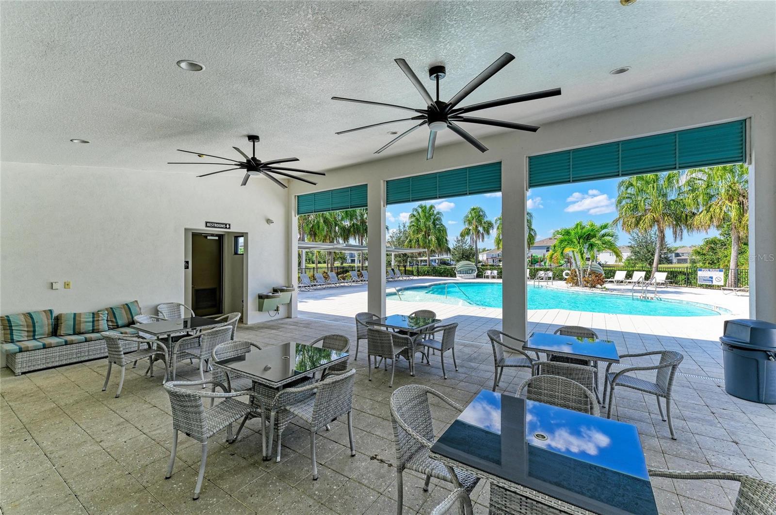 Image 39 of 54 For 11637 Woodleaf Drive