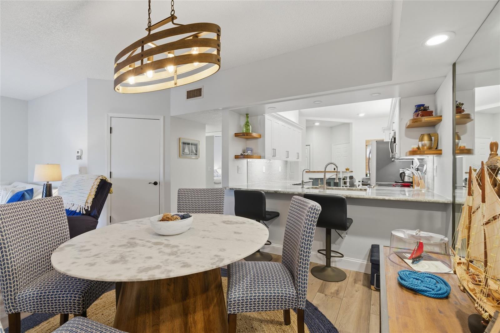 Image 10 of 36 For 5768 Ashton Lake Drive 7