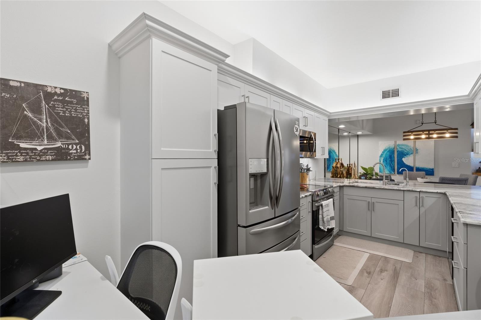 Image 11 of 36 For 5768 Ashton Lake Drive 7