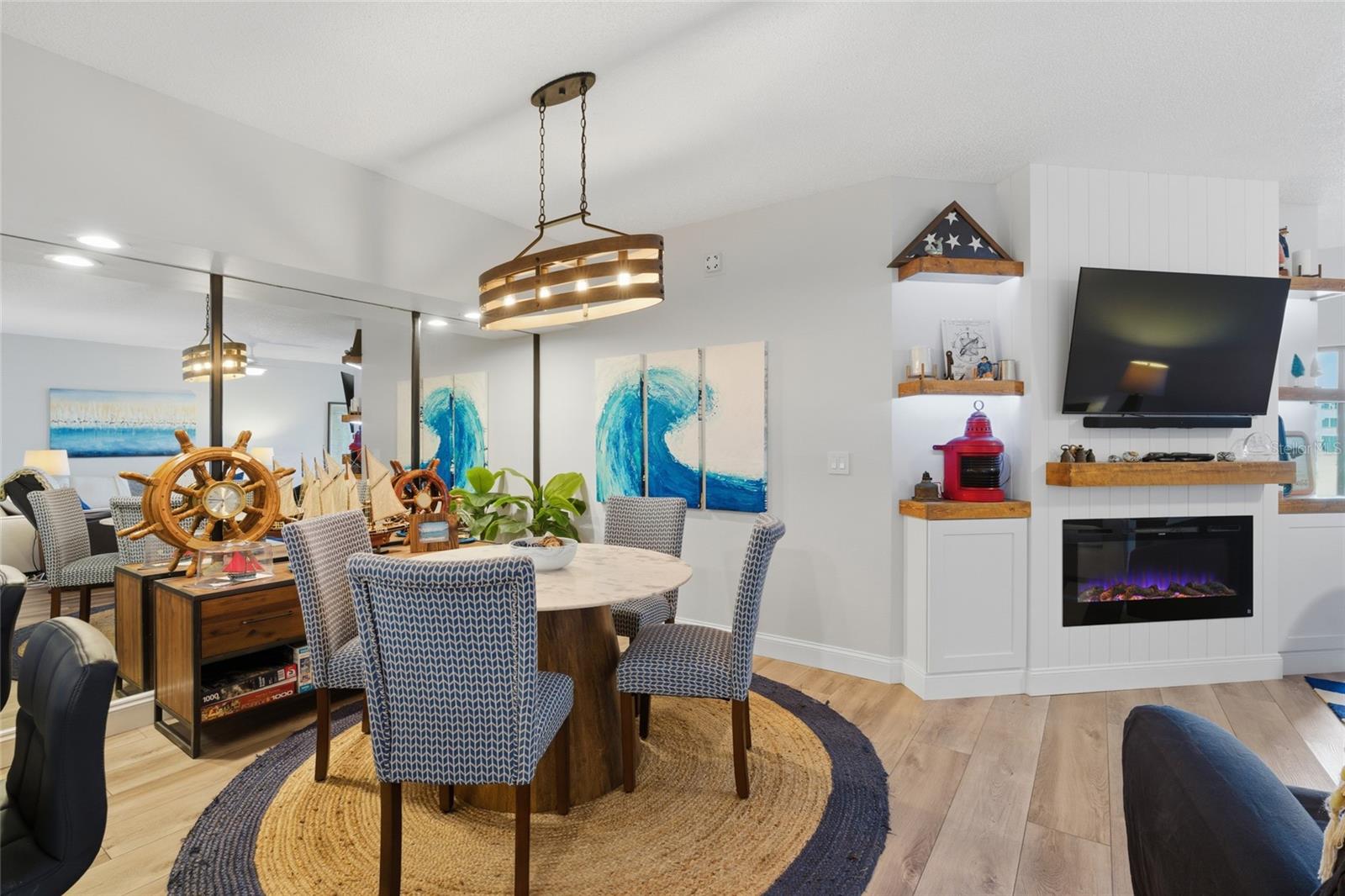 Image 7 of 36 For 5768 Ashton Lake Drive 7