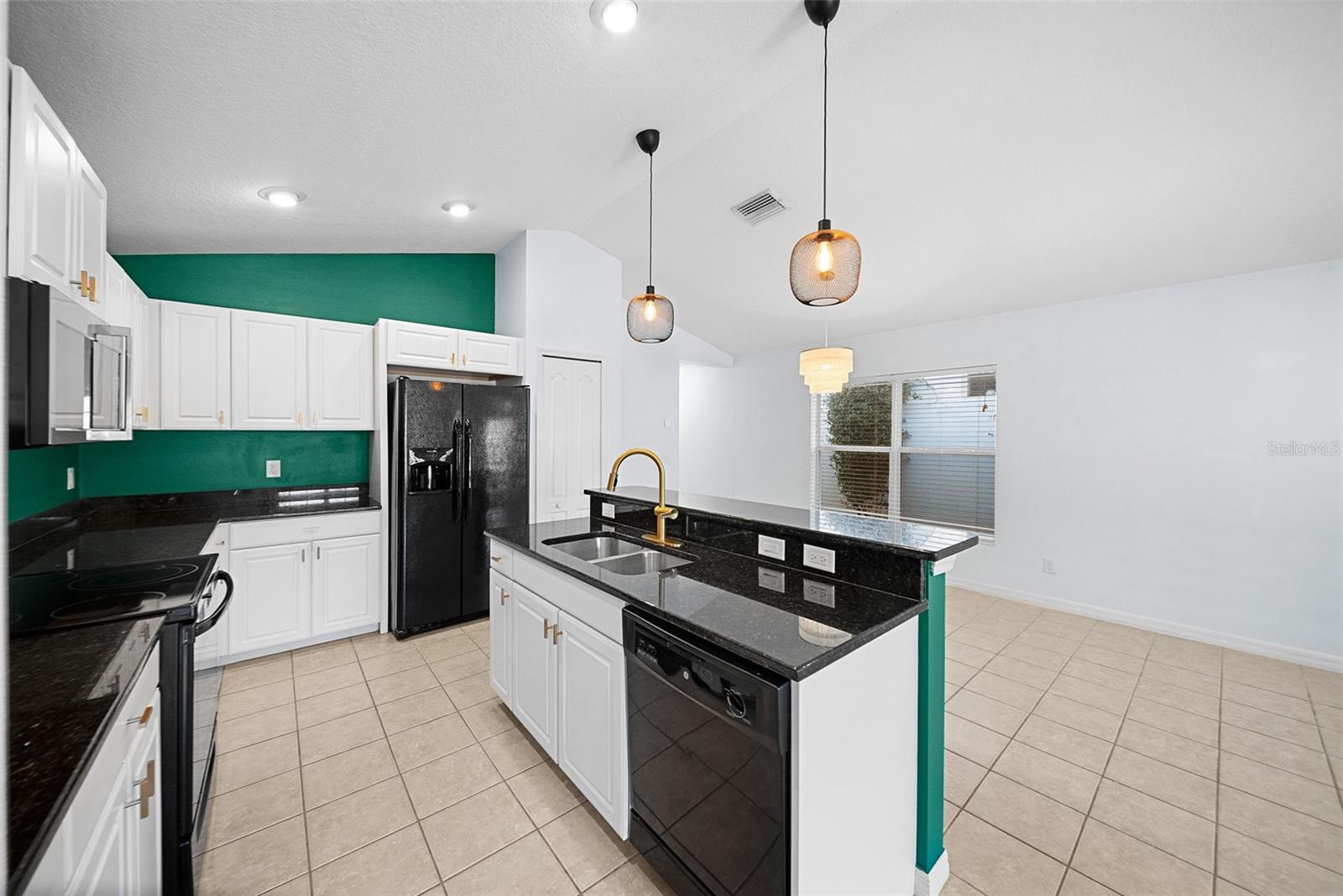 Image 23 of 52 For 6511 Pine Breeze Run