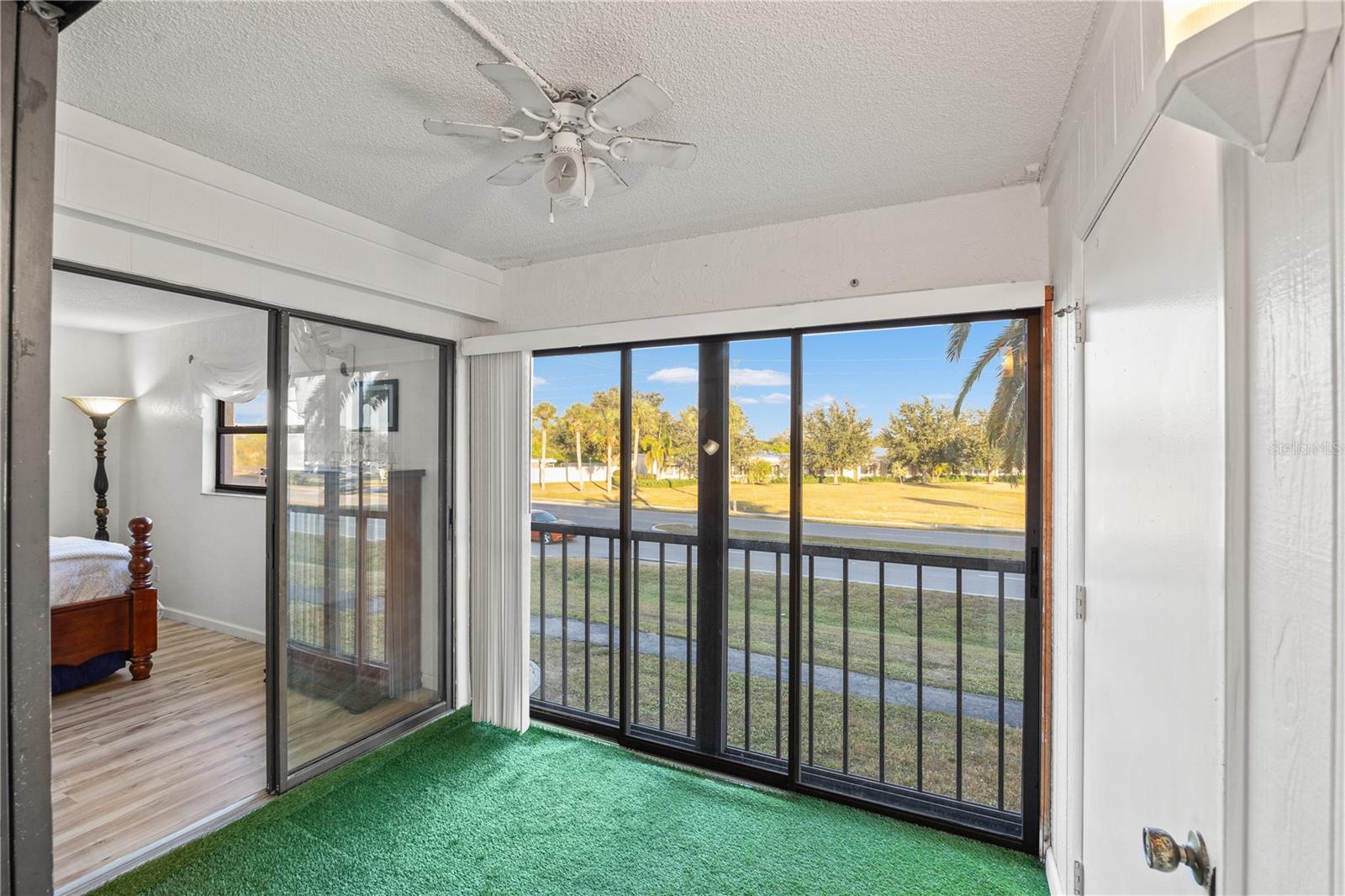 Image 19 of 33 For 2395 Harbor Boulevard 212