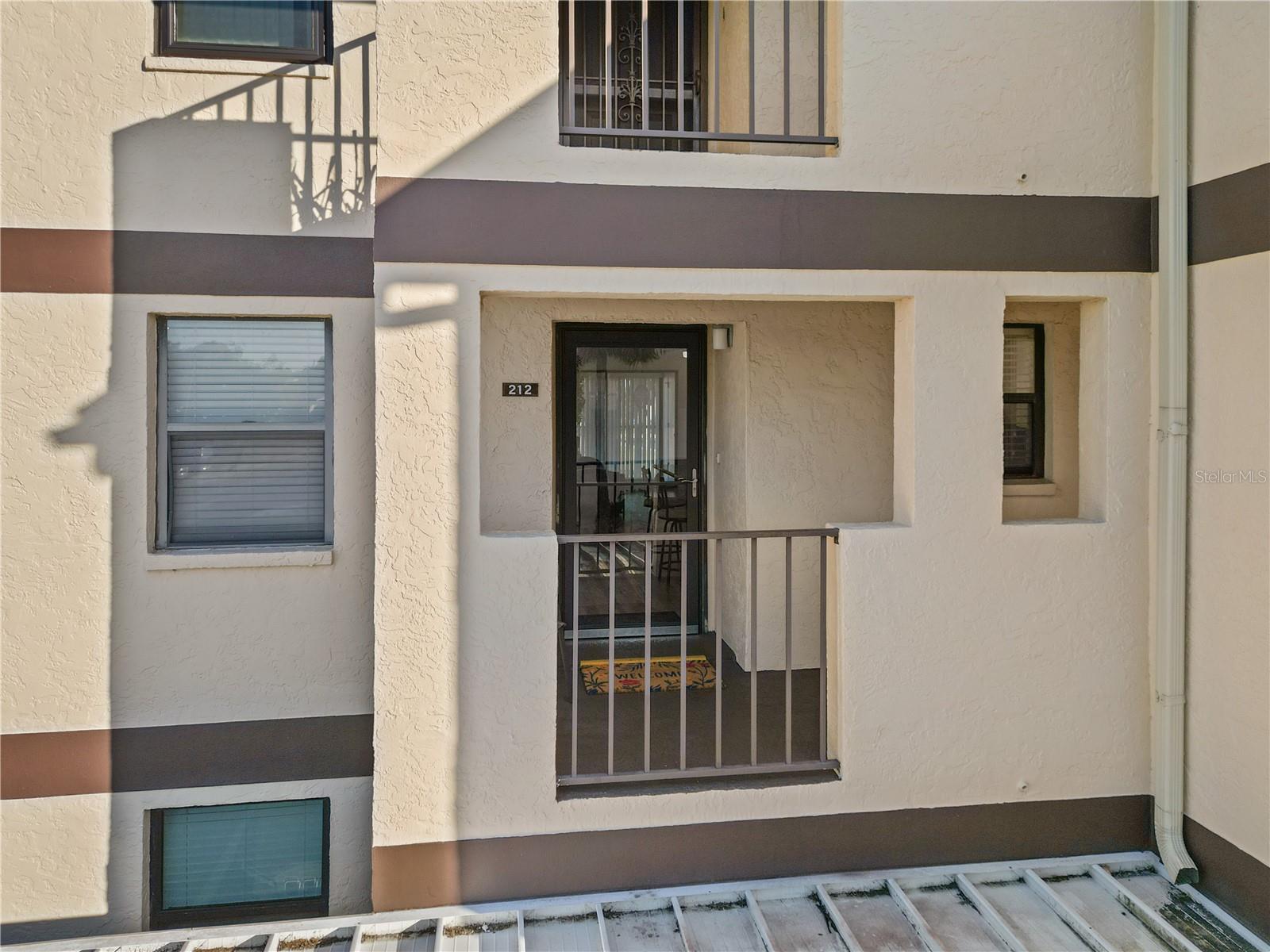 Image 2 of 33 For 2395 Harbor Boulevard 212