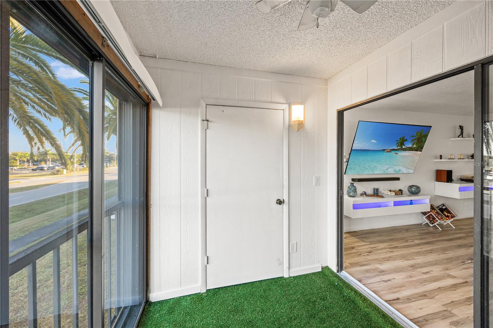 Image 23 of 33 For 2395 Harbor Boulevard 212