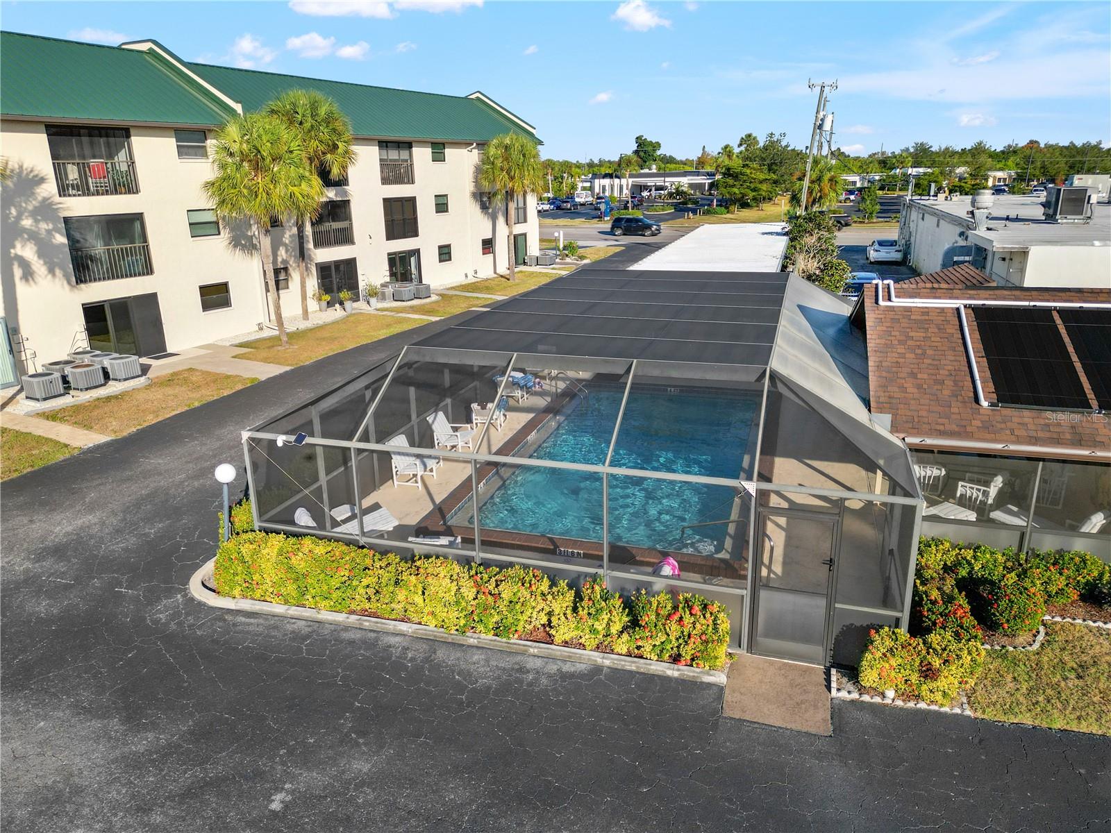 Image 24 of 33 For 2395 Harbor Boulevard 212