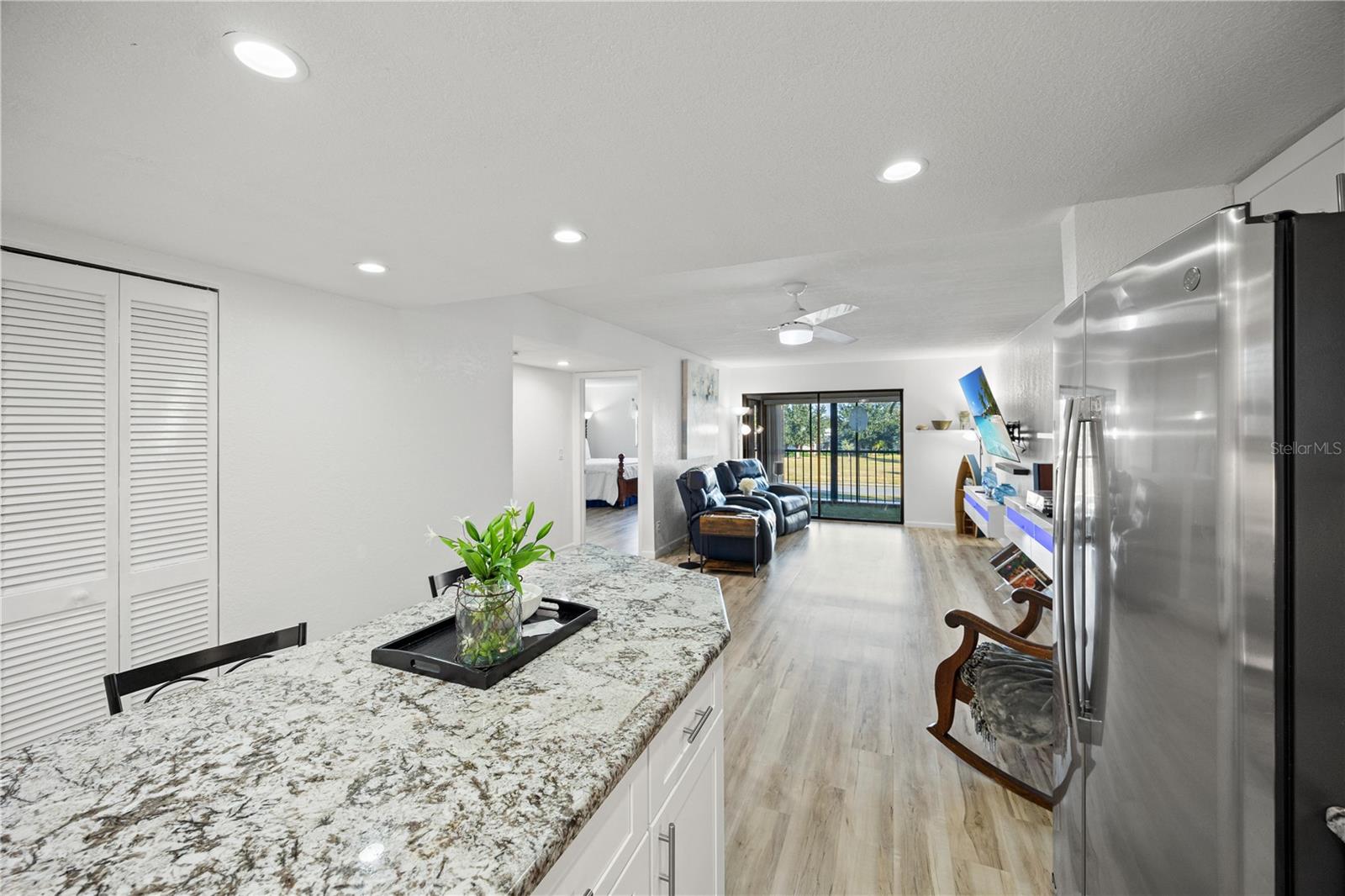 Image 8 of 33 For 2395 Harbor Boulevard 212