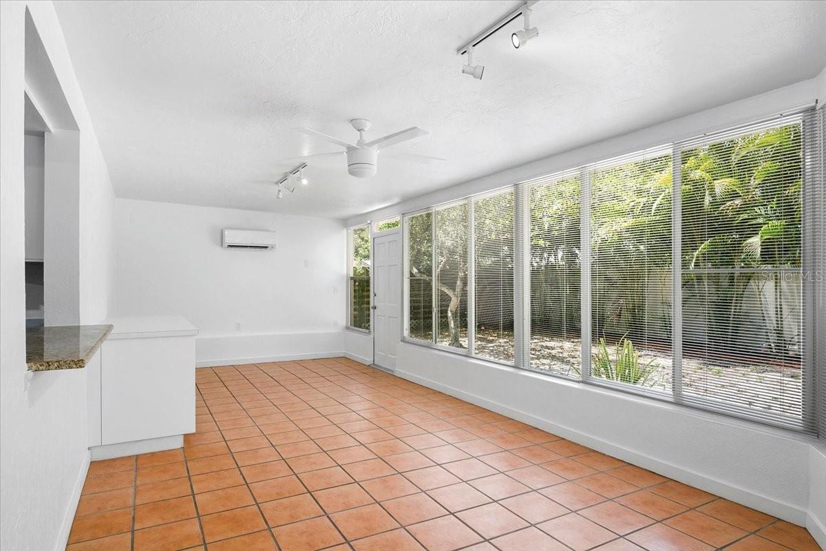 Image 14 of 26 For 7147 Lago Street