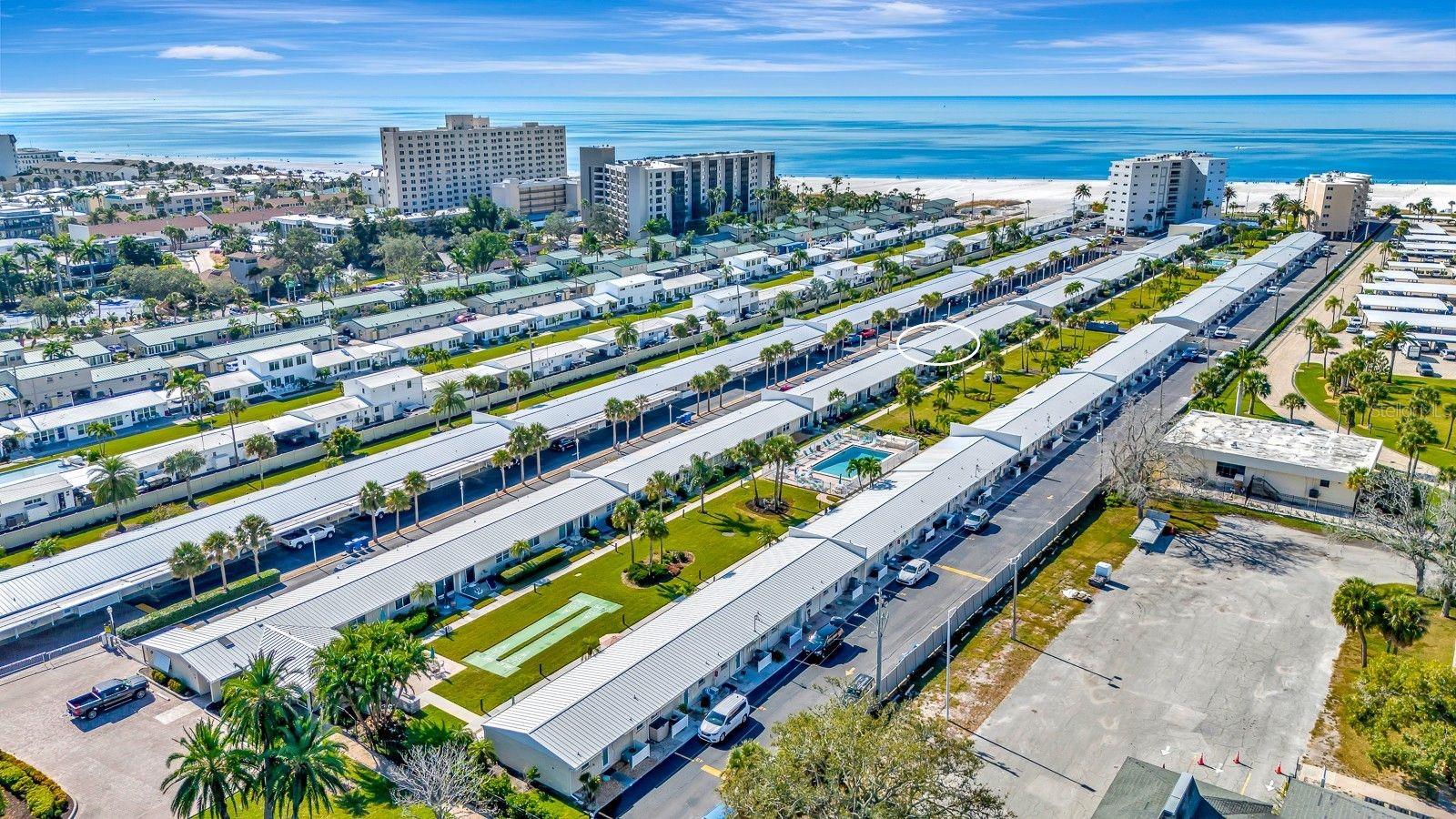 Image 32 of 41 For 5830 Midnight Pass Road 61