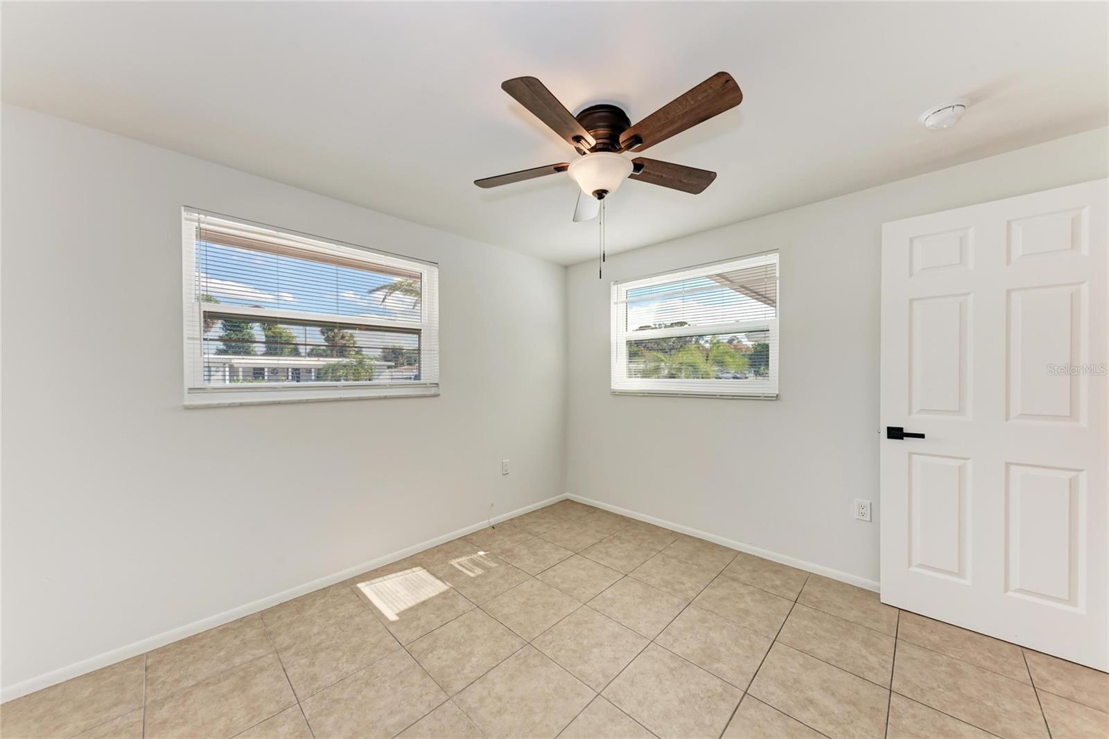 Image 23 of 36 For 6036 Hopkins Drive N