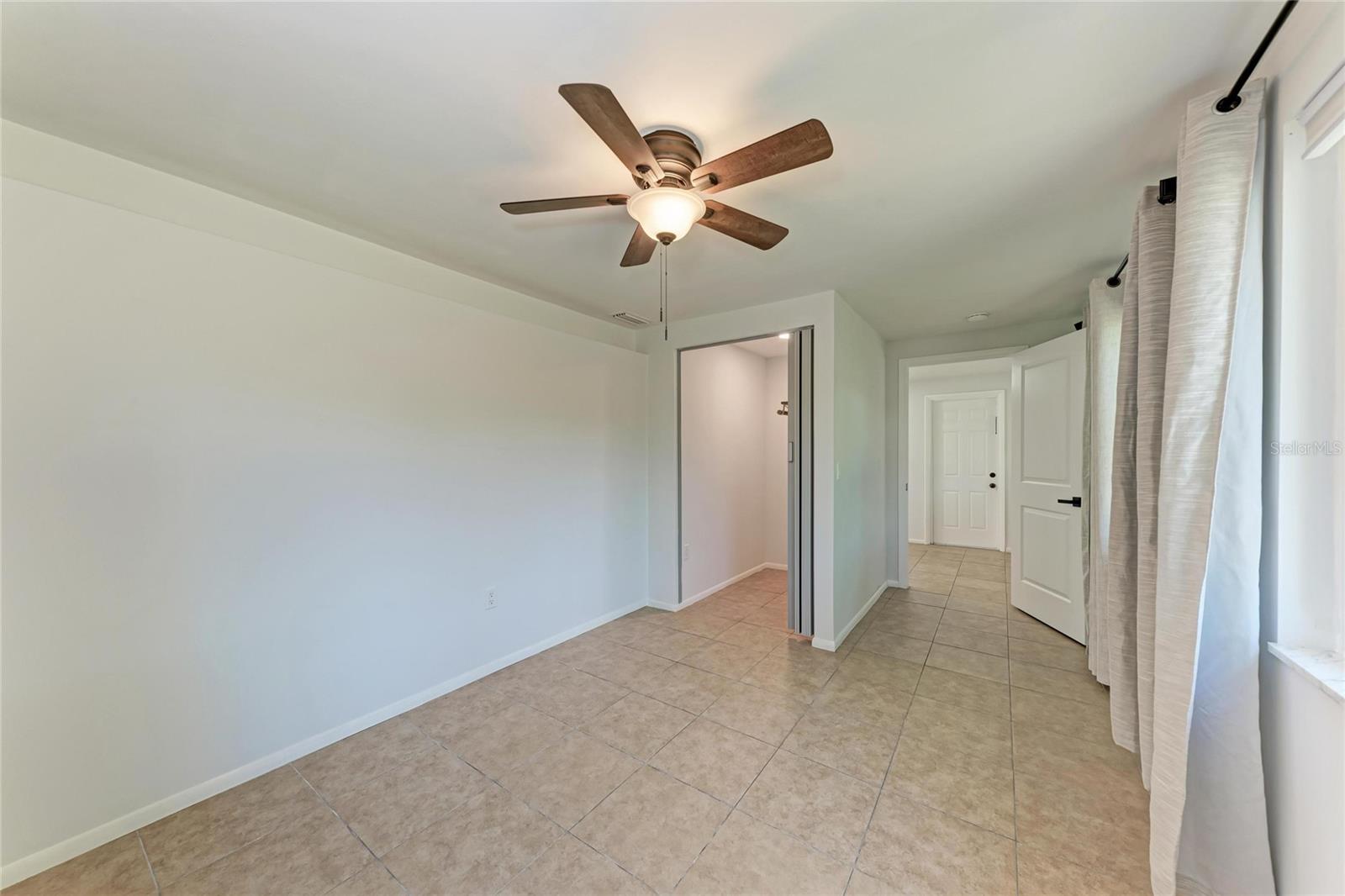 Image 27 of 36 For 6036 Hopkins Drive N