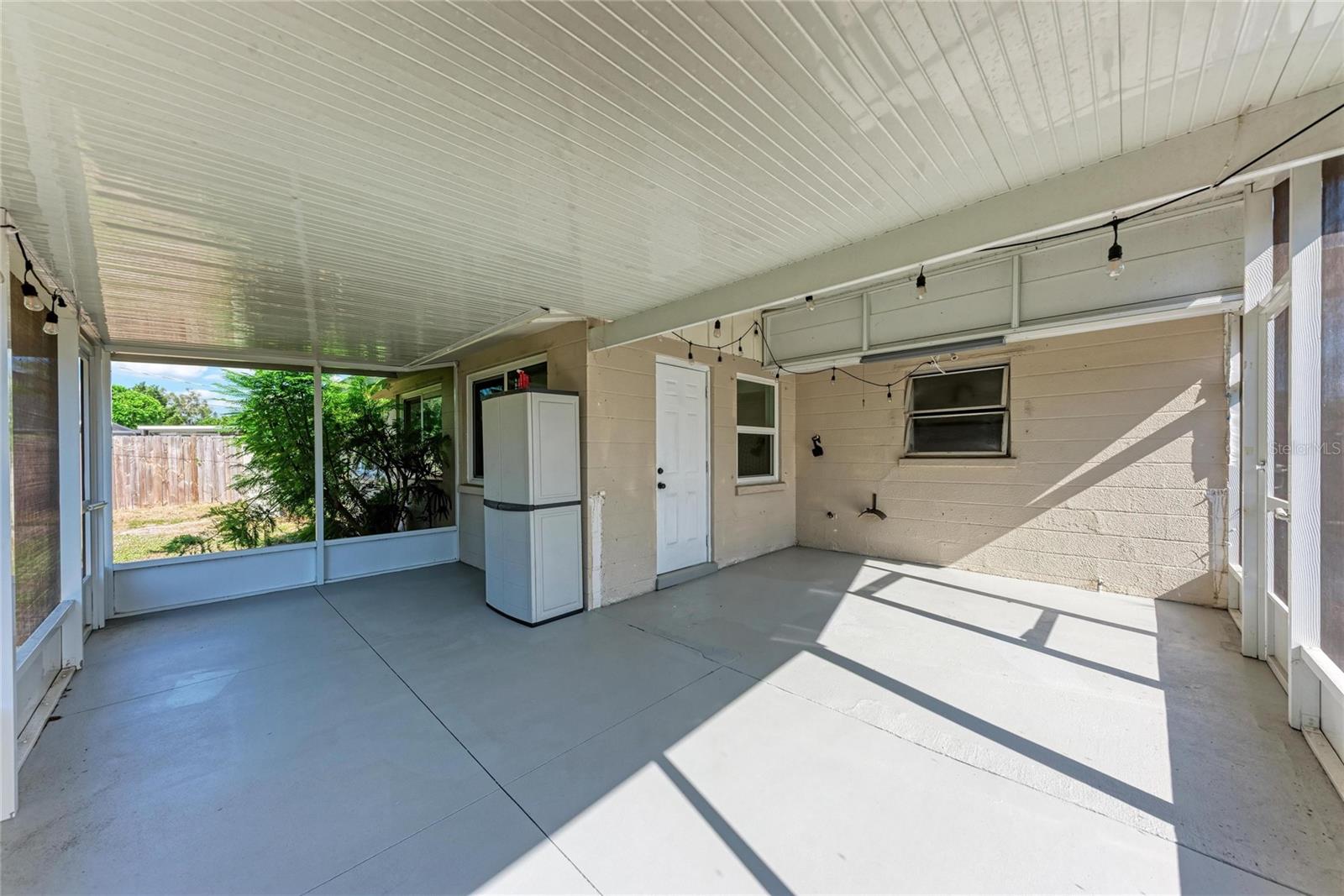 Image 33 of 36 For 6036 Hopkins Drive N